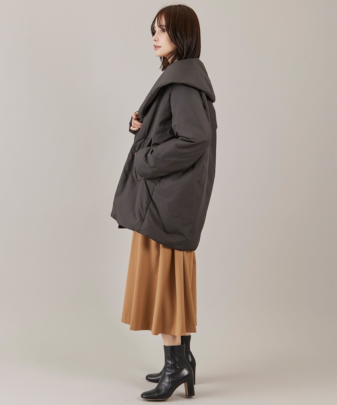 INED「《大きいサイズ》ショールカラーミドル丈中綿コート」|ピーコート|