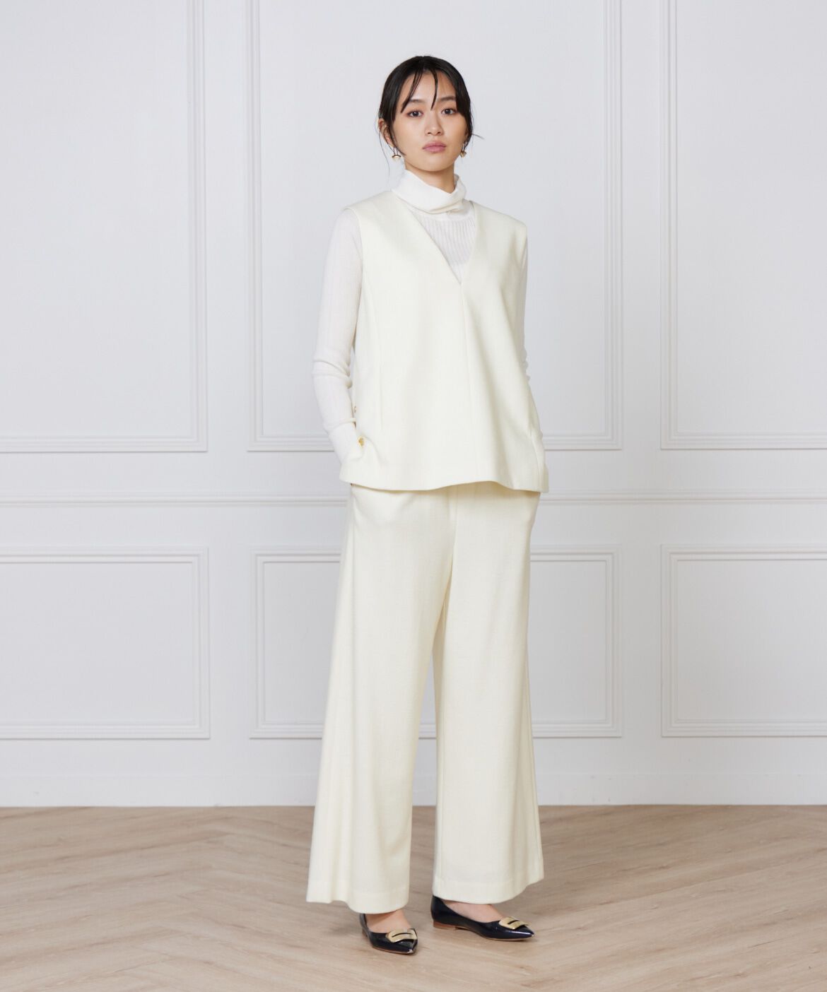 7-IDconcept.「《大きいサイズ》Vネックプルオーバージレ」|ダウンベスト・ベスト|