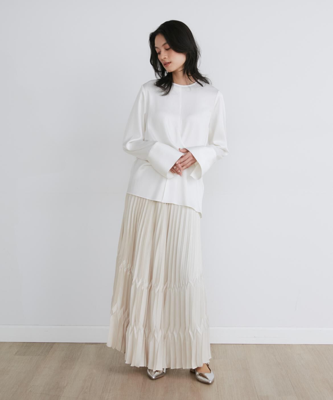 INED「《大きいサイズ》サテンプリーツスカート《la veille by SUPERIOR CLOSET》」|スカート|