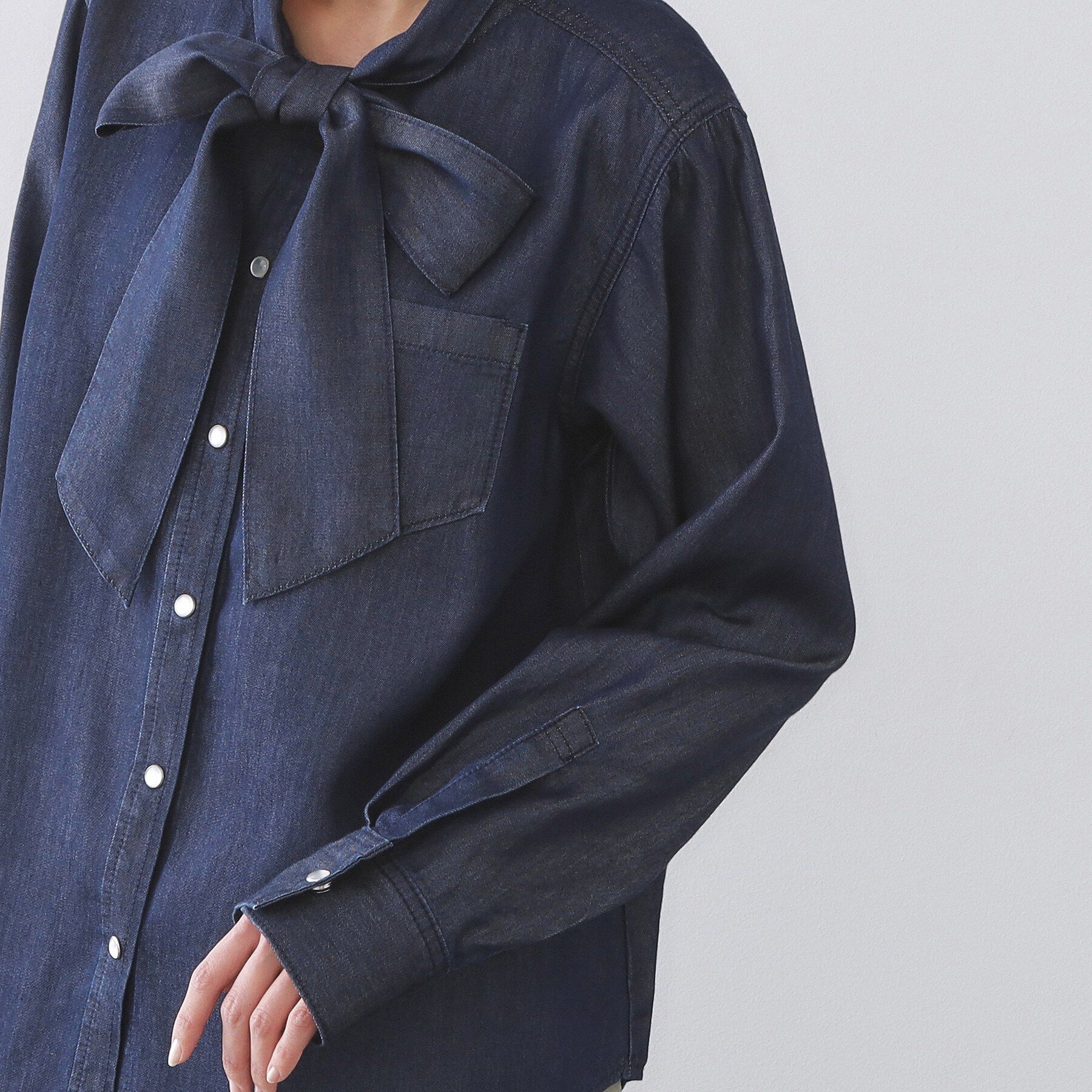 OPAQUE.CLIP「セルロース混デニムボウタイブラウス【洗濯機OK】」|シャツ・ブラウス|