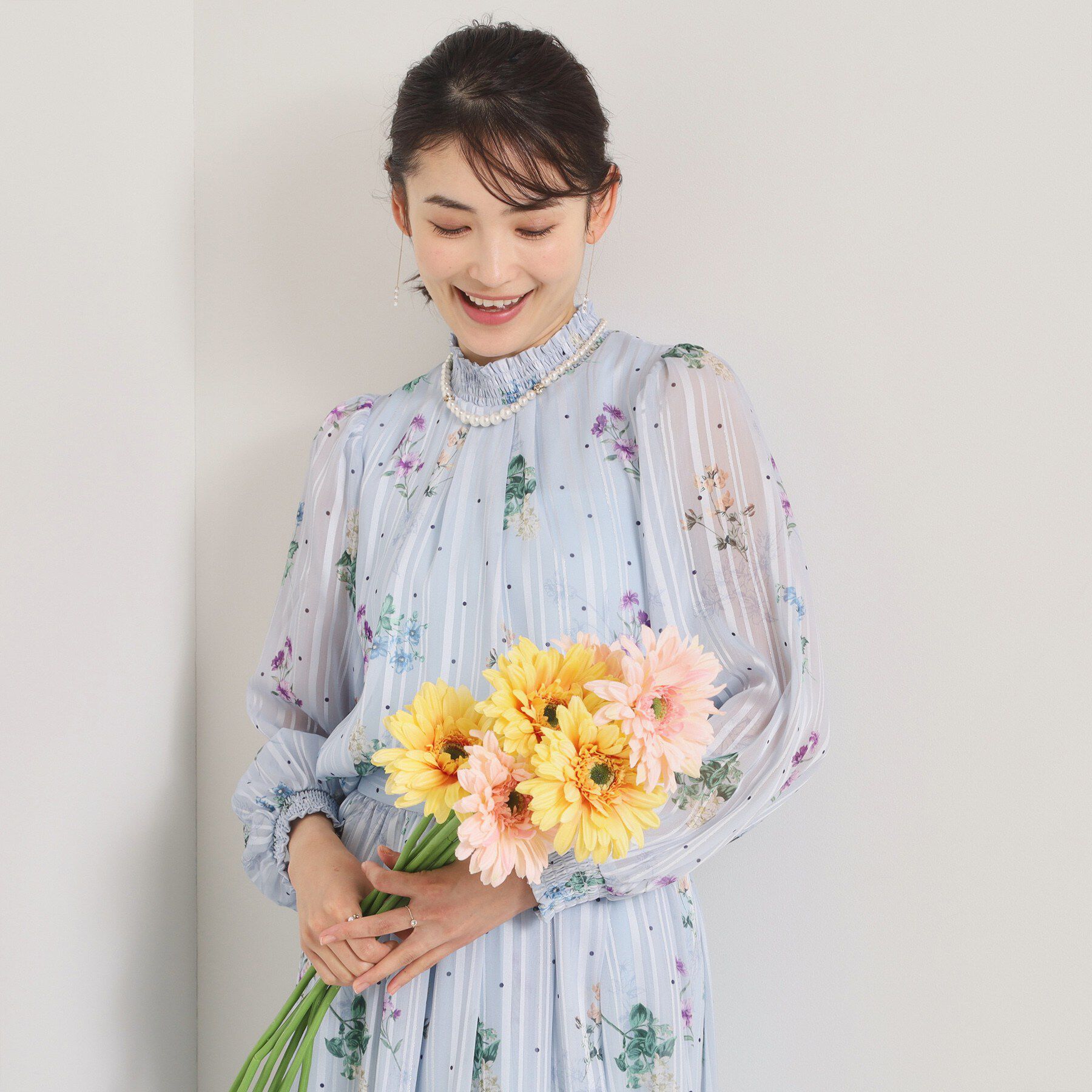 ITS&rsquo;DEMO「【手洗い可／セットアップ可】ラメストライプ花柄ブラウス」|シャツ・ブラウス|サックスブルー(19