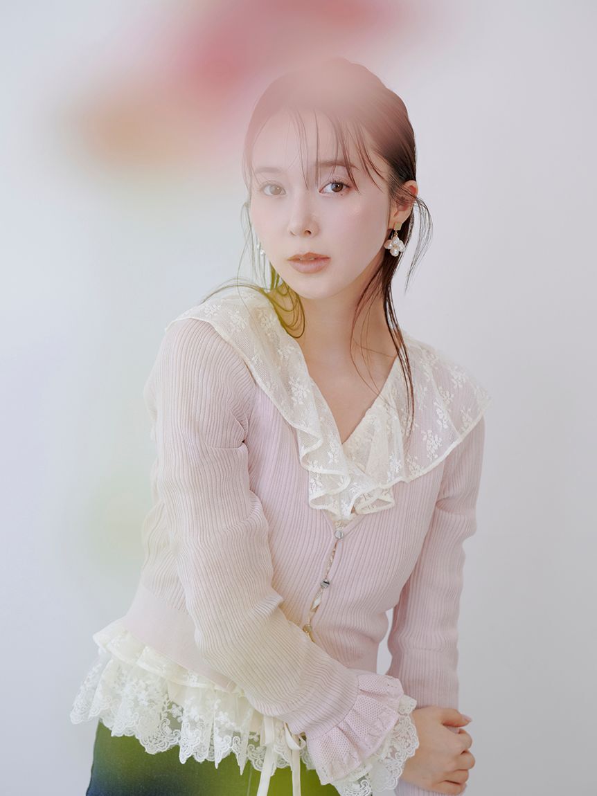 LILY BROWN「ラッフルレースリボントップス」|シャツ・ブラウス|