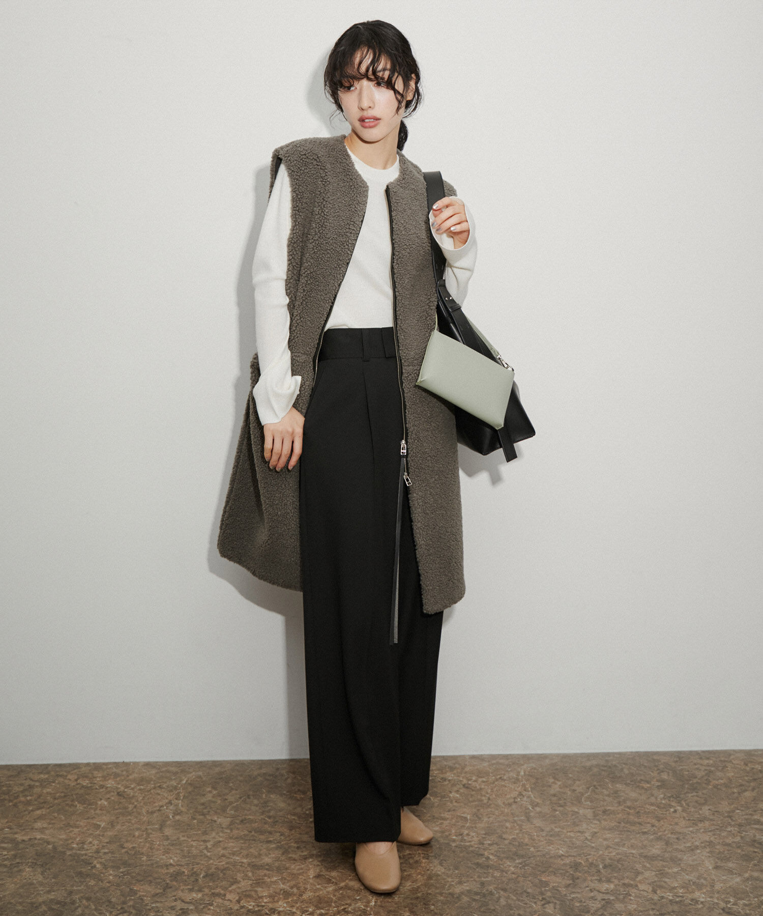 ADAM ET ROPE'「ウォームワイドストレートスラックス」|スラックス|