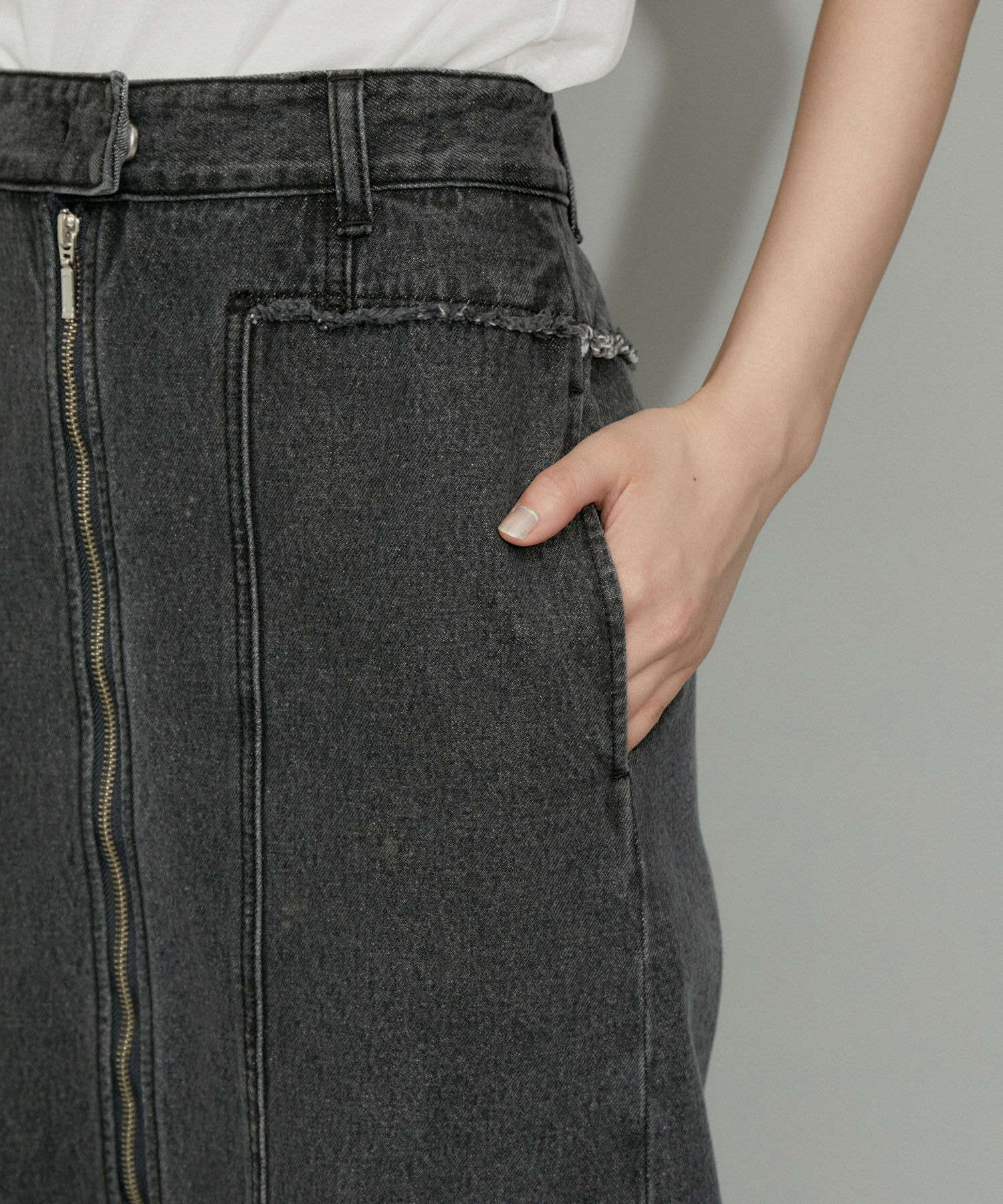 ADAM ET ROPE'「【WEB限定】フロントジップデニムスカート」|スカート|