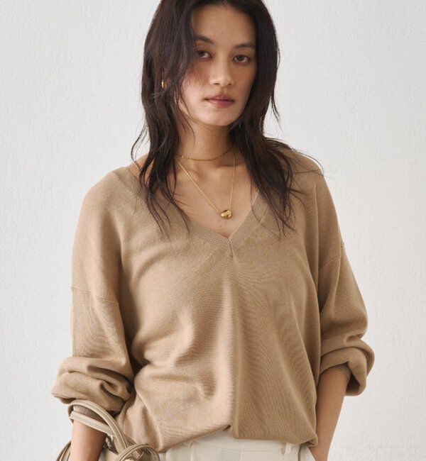  「ディープVニット」|ニット・セーター|