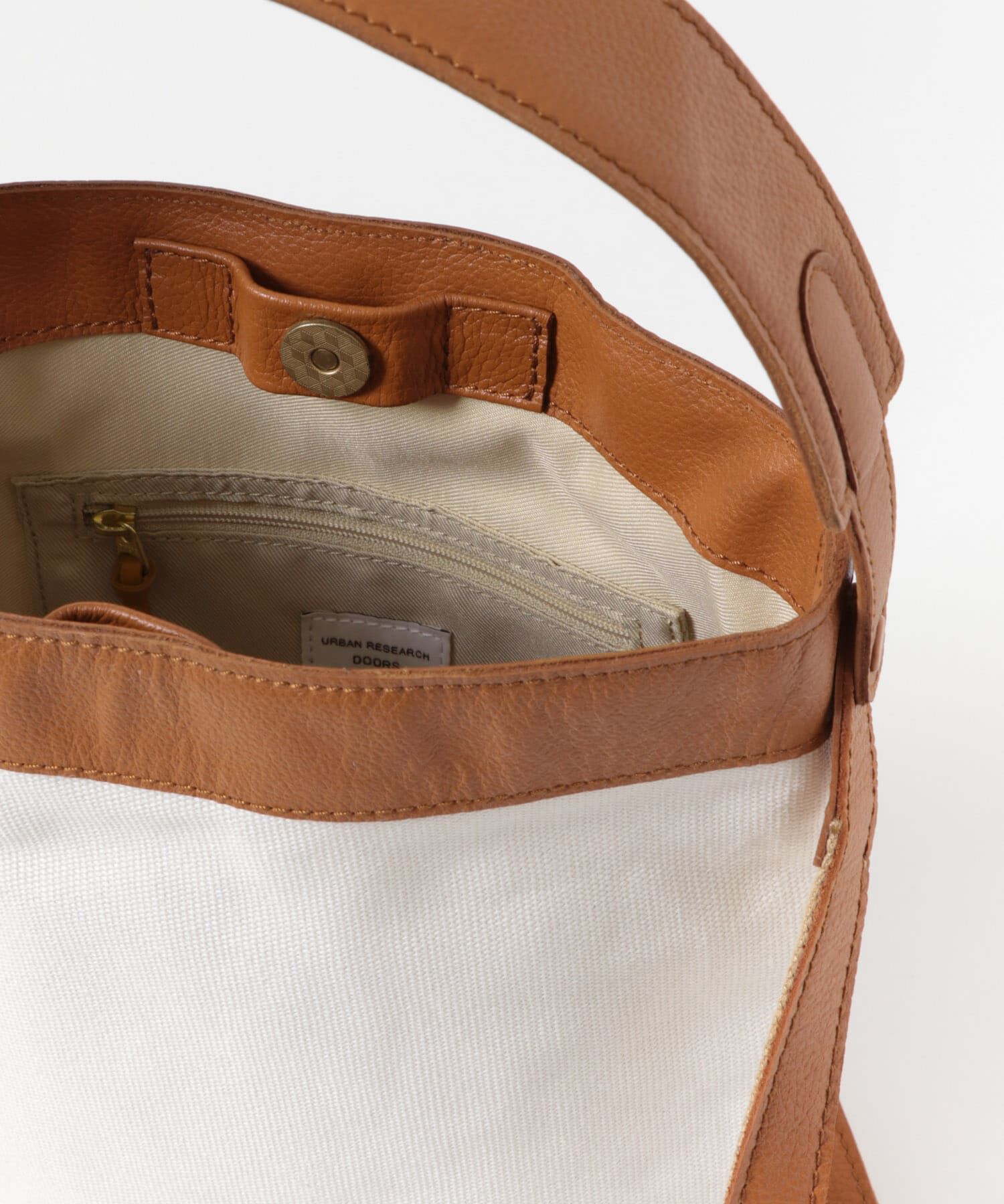 URBAN RESEARCH DOORS「キャンバスコンビレザーバッグ」|ショルダー・メッセンジャー|