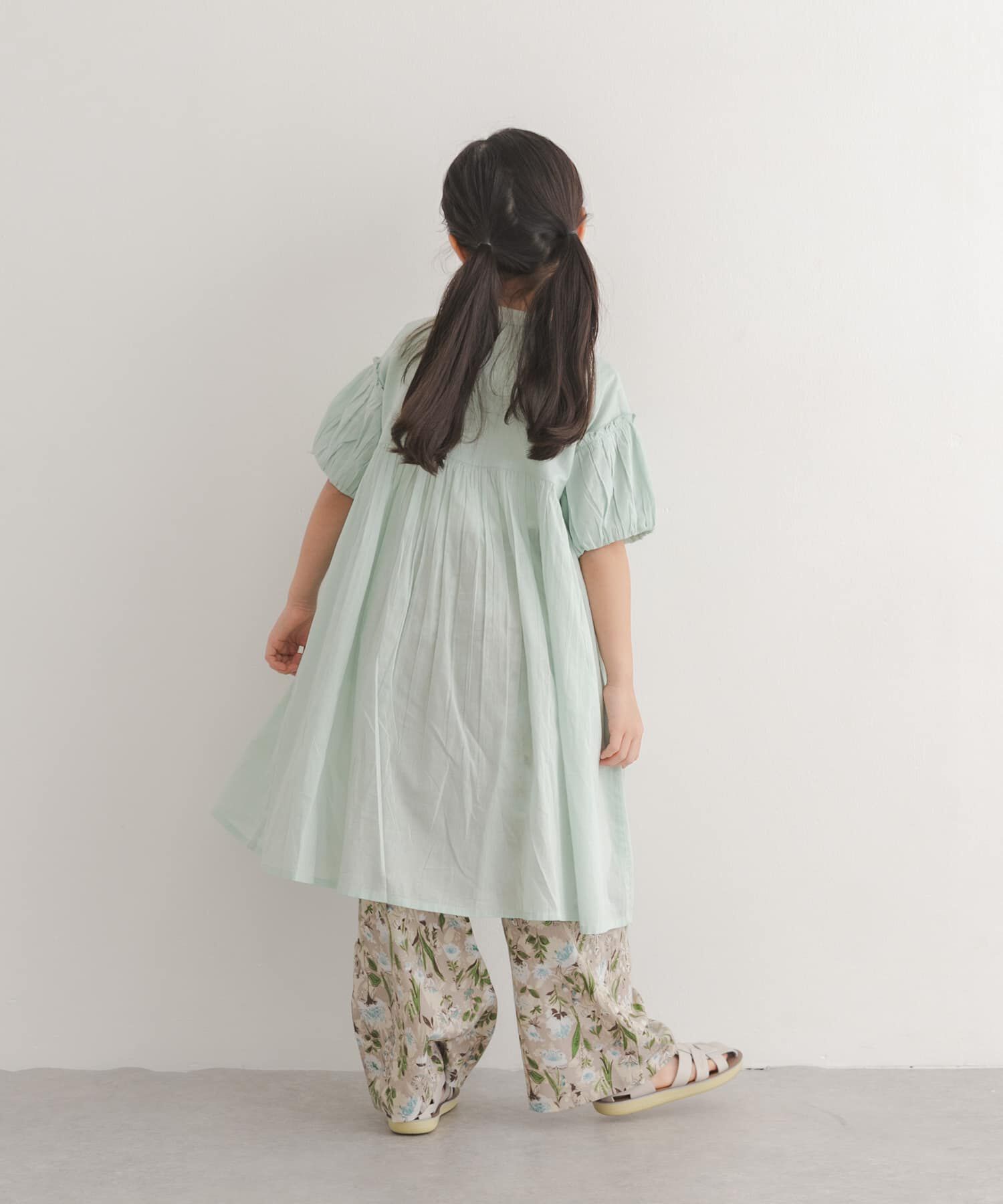 URBAN RESEARCH DOORS「『親子リンク』コットンボイルパフスリーブワンピース(KIDS)」|ワンピース|