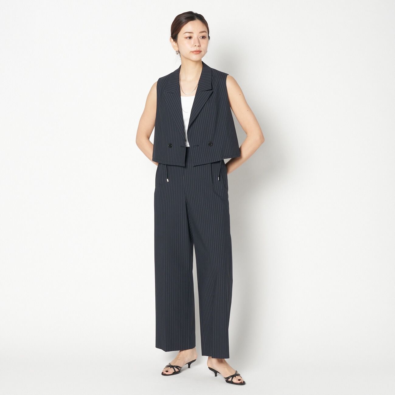 HELIOPOLE「HELIOPOLE CROPPED TAILORED VEST」|ベスト・ジレ|