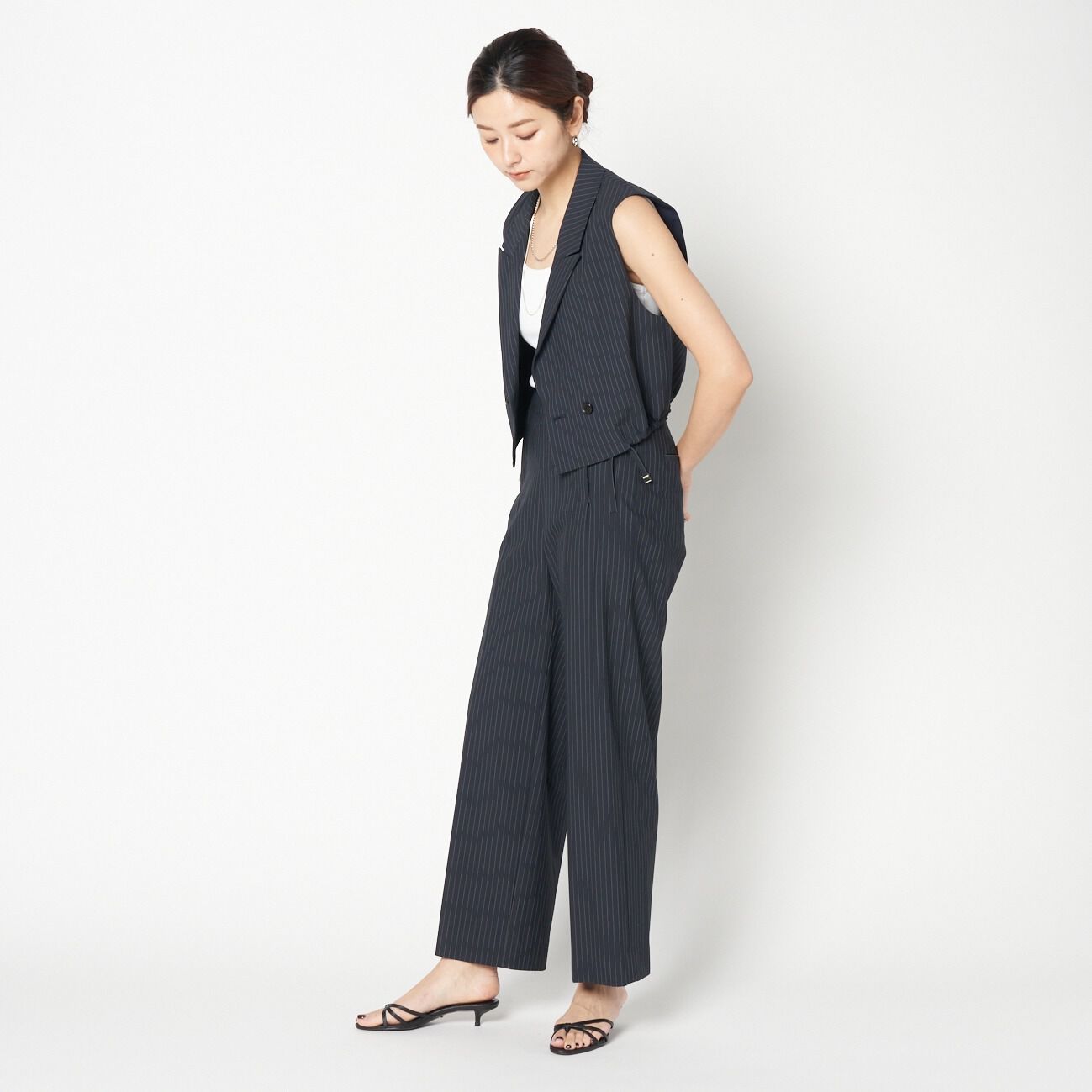 HELIOPOLE「HELIOPOLE CROPPED TAILORED VEST」|ベスト・ジレ|