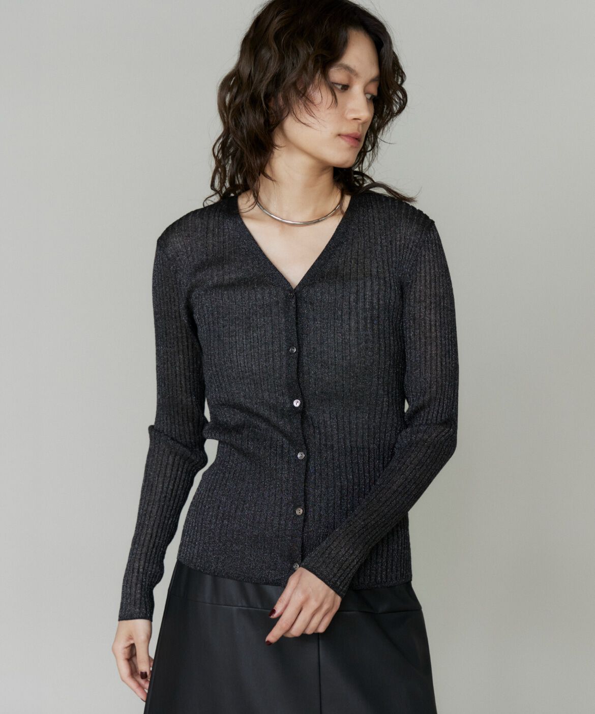 INED「ワイドリブVネックカーディガン」|カーディガン|