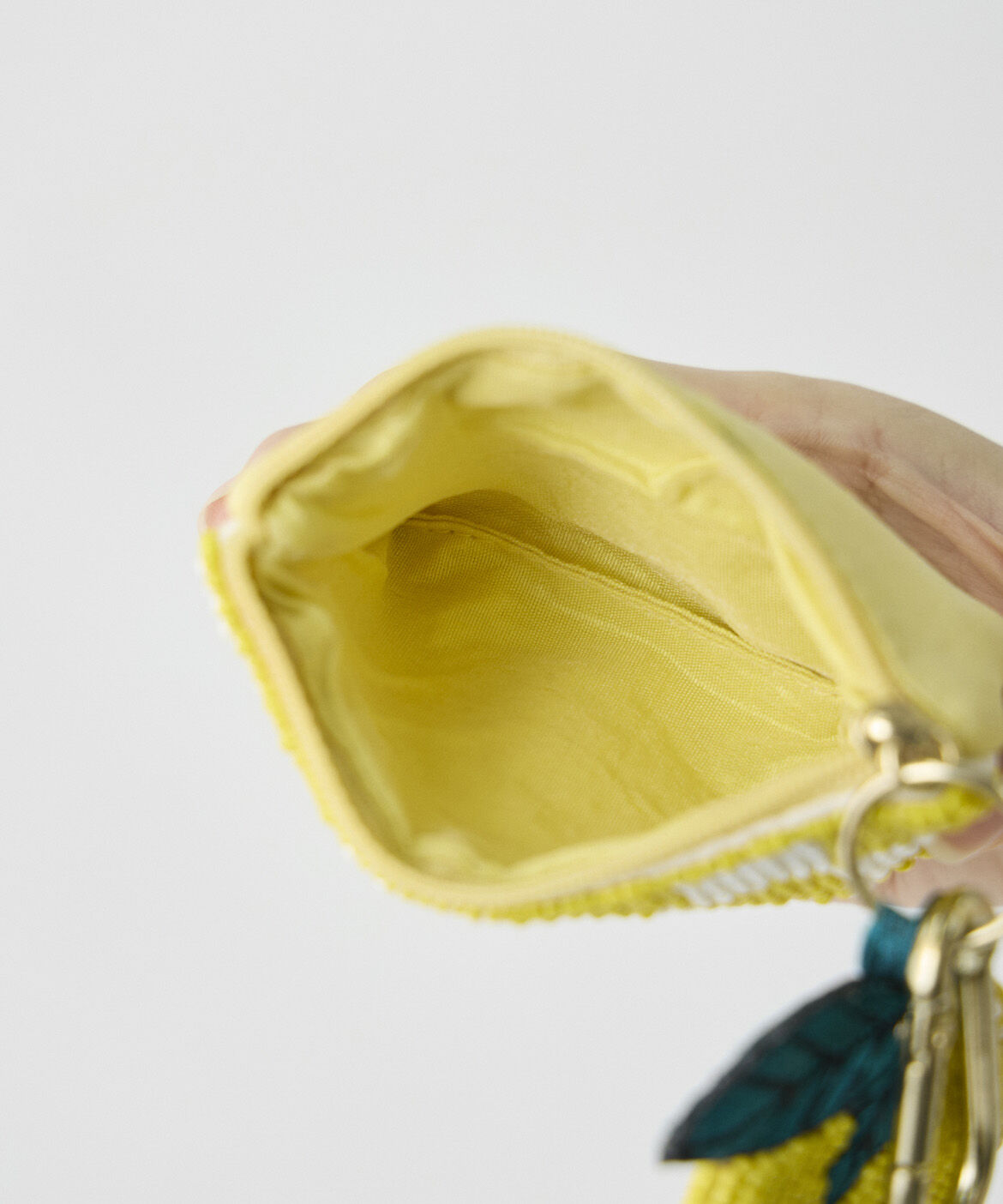 DAY by DAY it&rsquo;s international「ビーデッド・ポーチ＆チャーム ポーチ《beej》」|ポーチ|