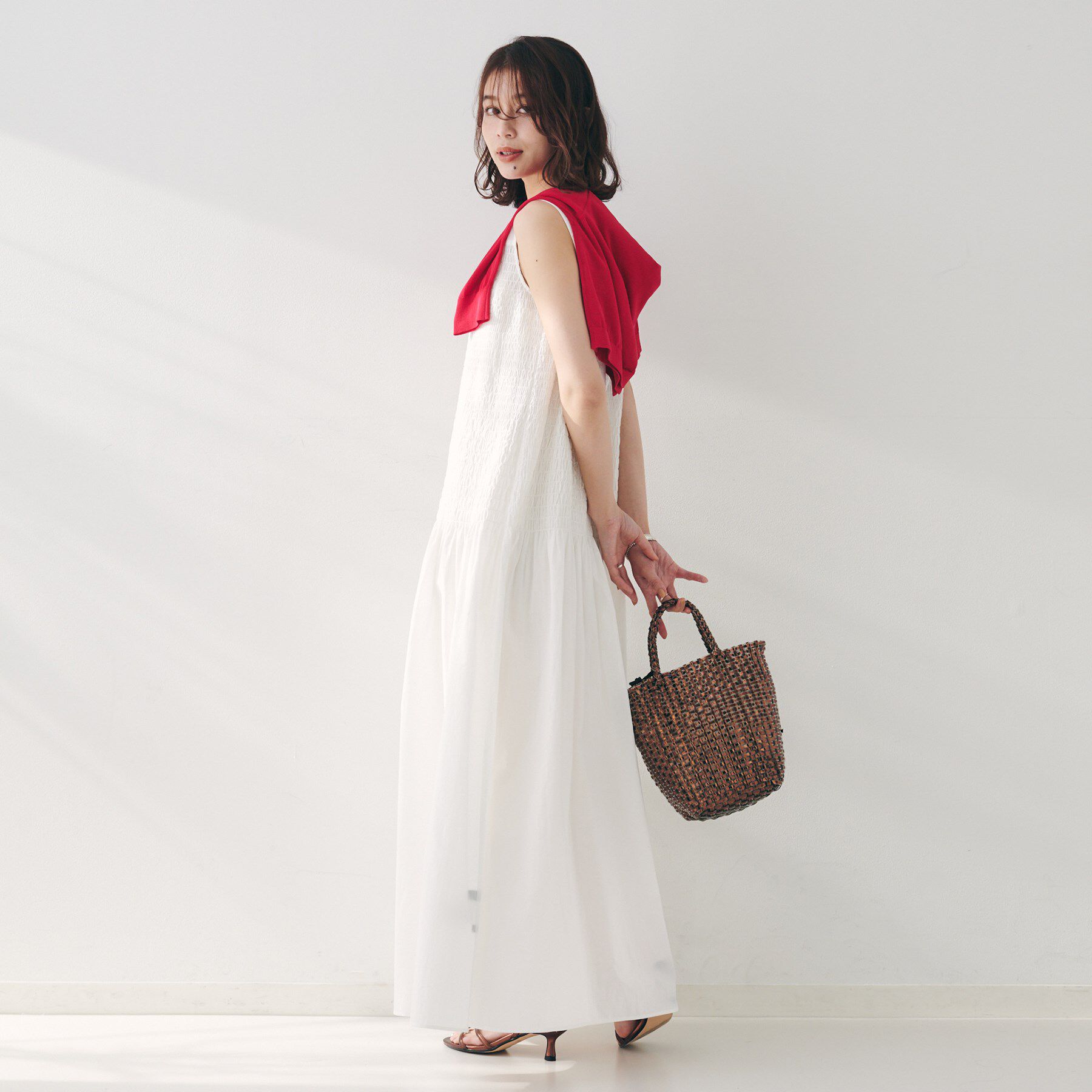 UNTITLED「【コットン100/夏ワンピ/ナロー】シャーリングワンピース」|ワンピース|