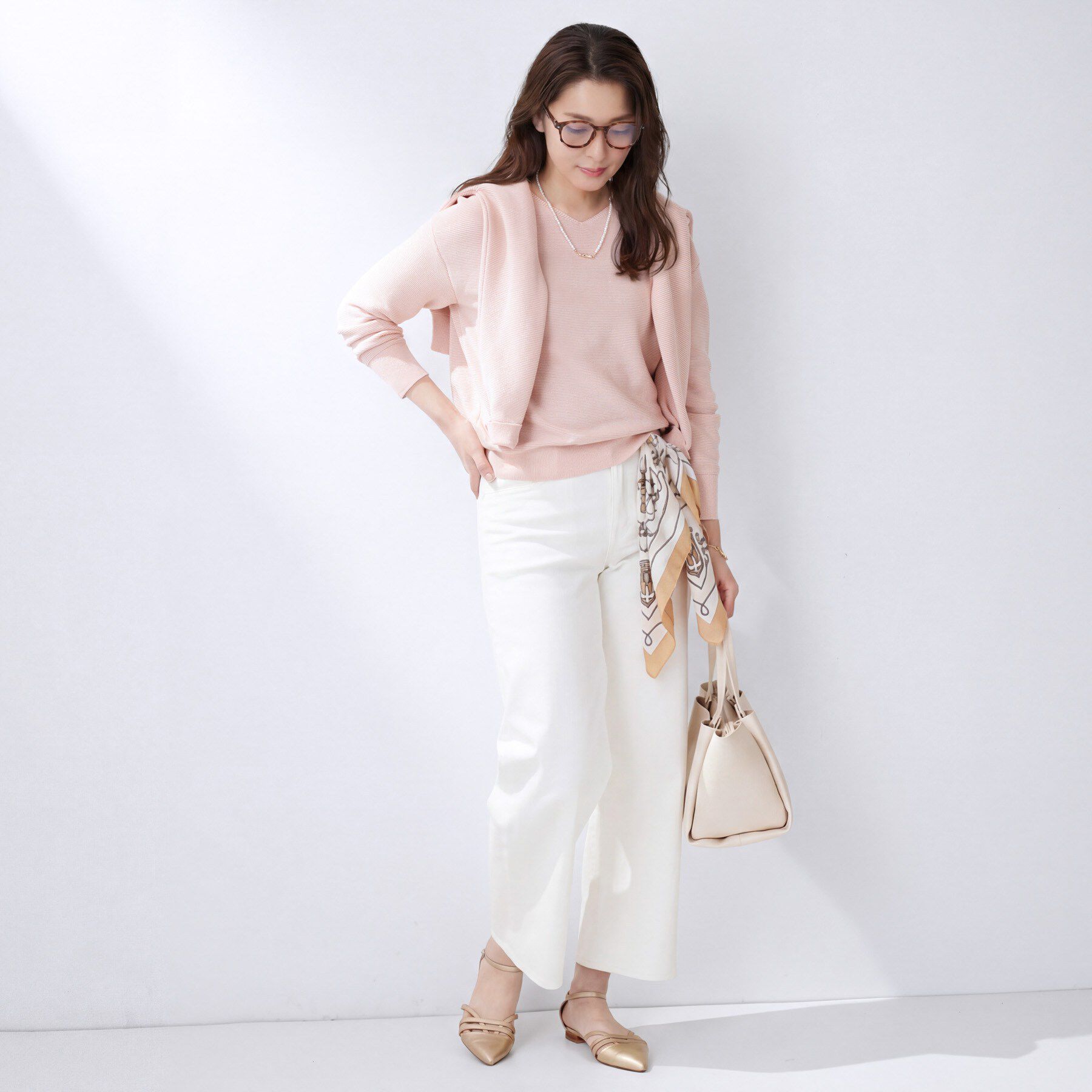 INDIVI「【洗える／軽量】きらめきVネックニット」|ニット・セーター|