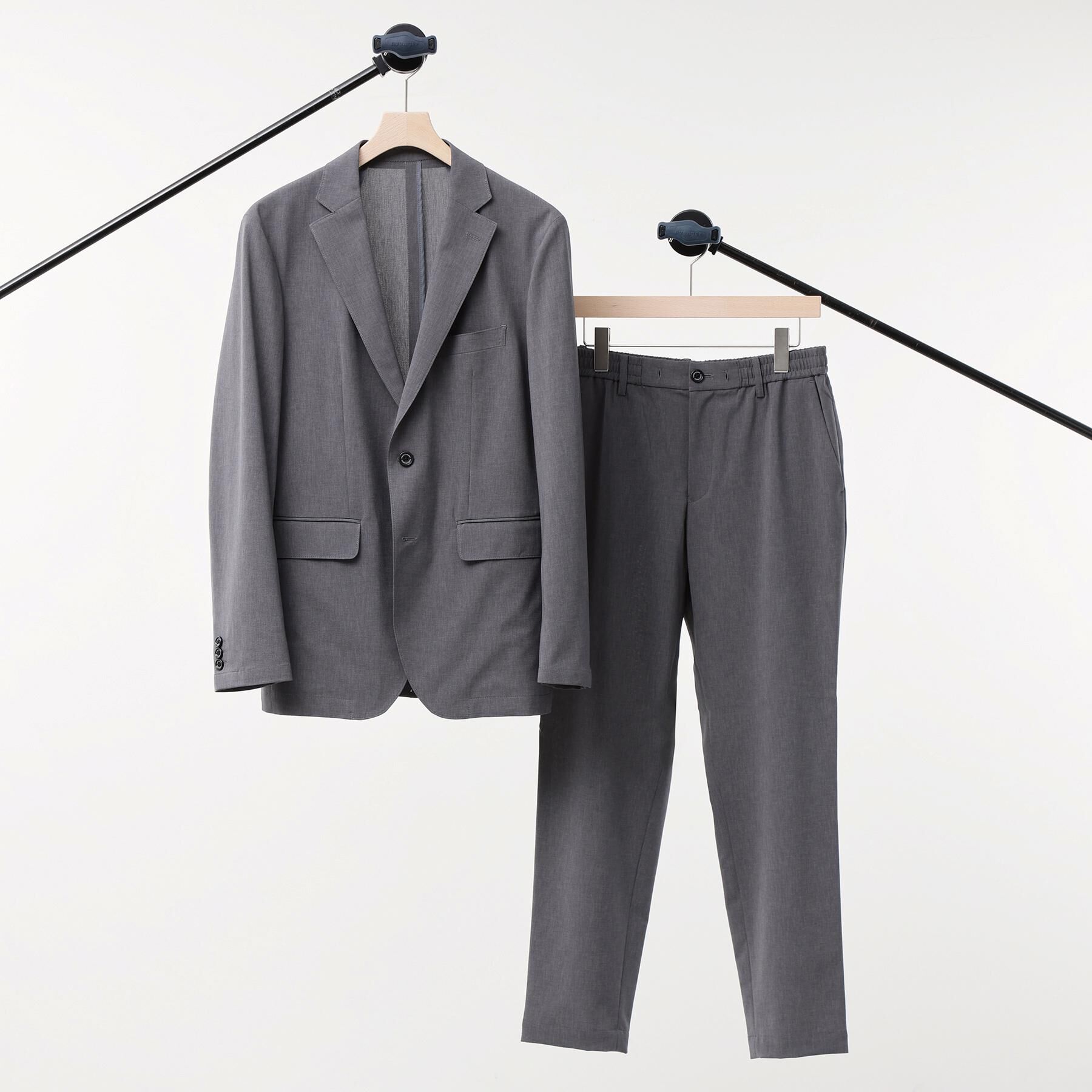 TAKEO KIKUCHI「【LIMITED】吸水速乾セットアップ／背抜きジャケット＆イージーパンツ」|スーツ|ライトグレー(011