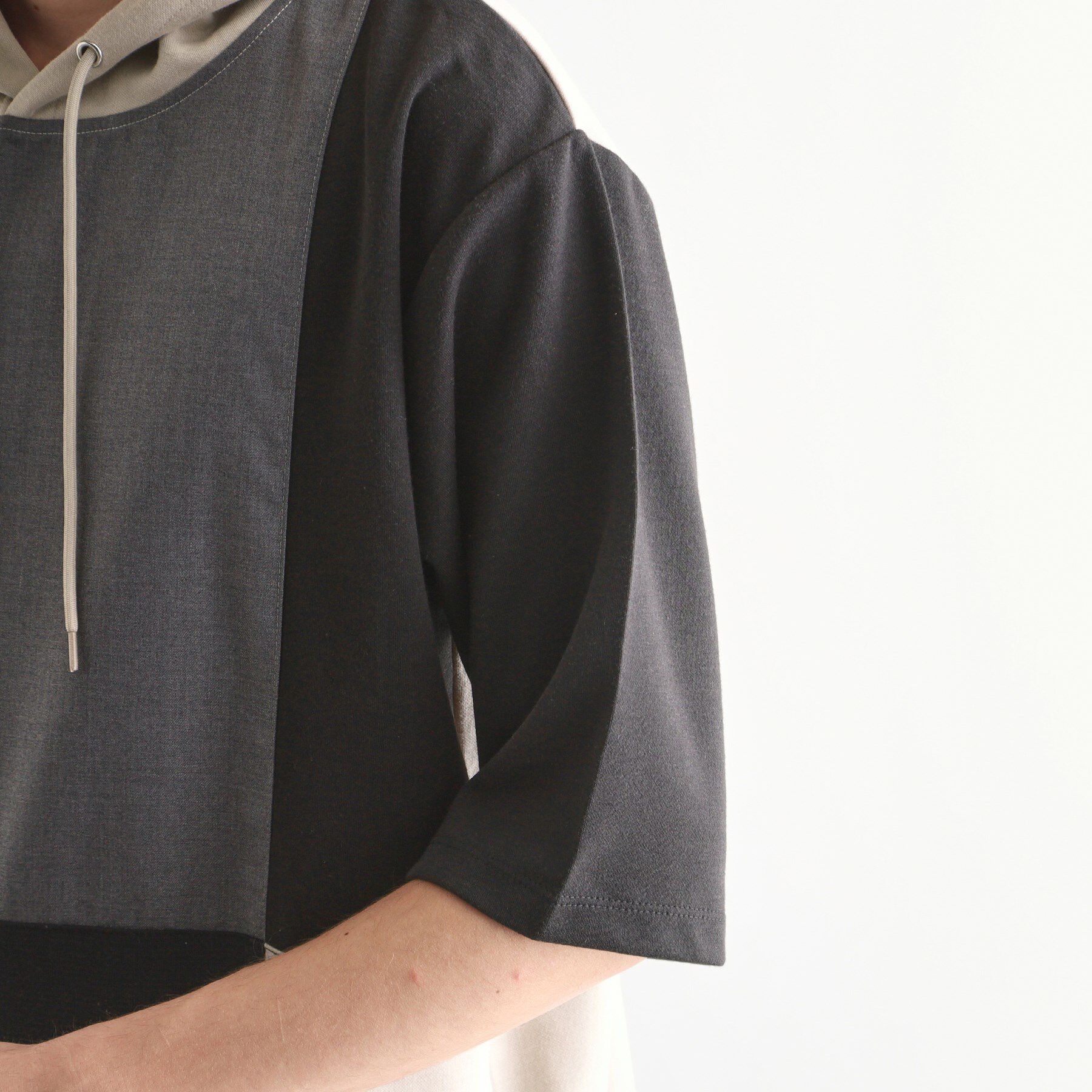 tk.TAKEO KIKUCHI「5分袖キリカエポンチフーディ」|パーカー|