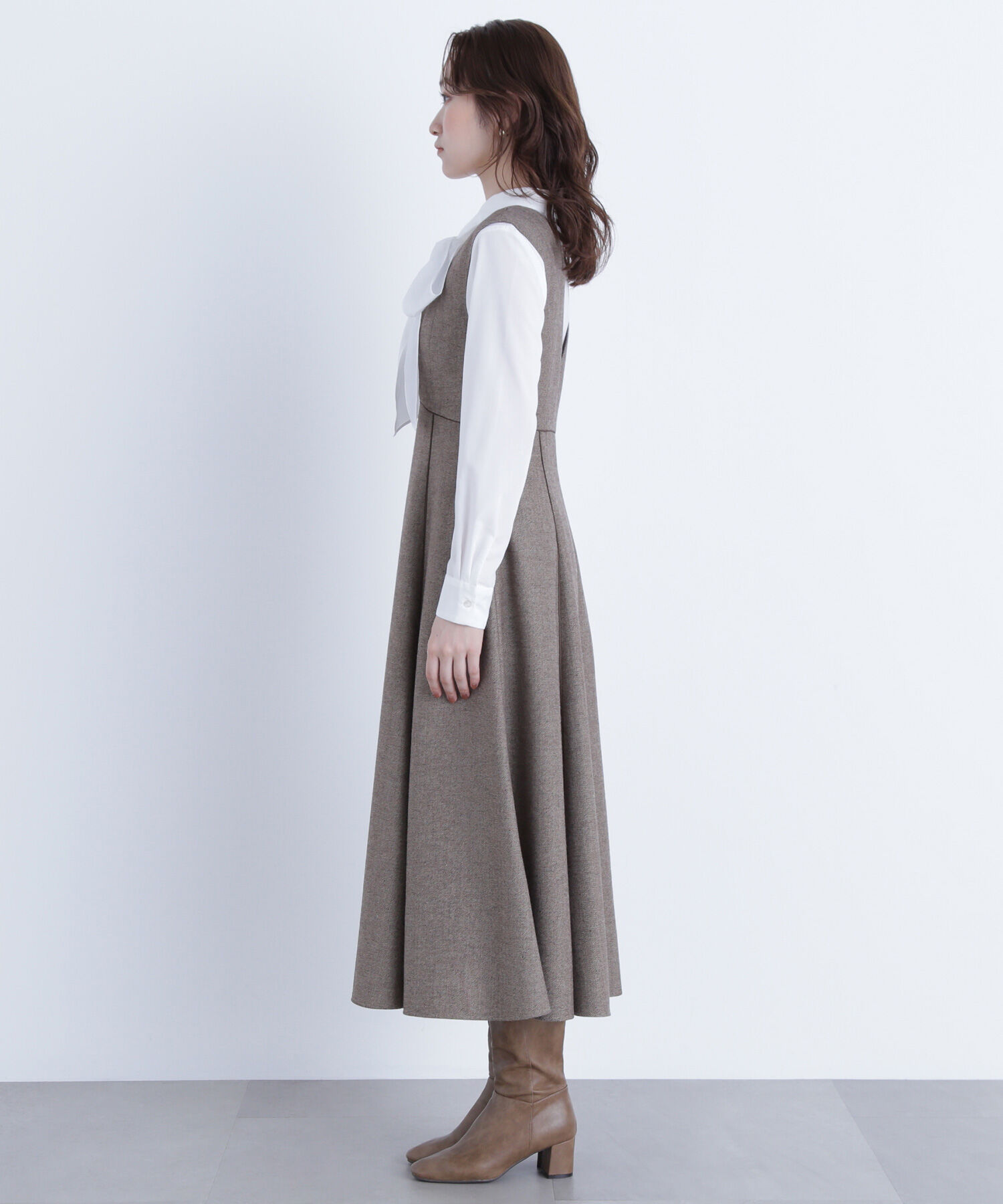  「ニュアンスVネックジャンスカ」|ワンピース|