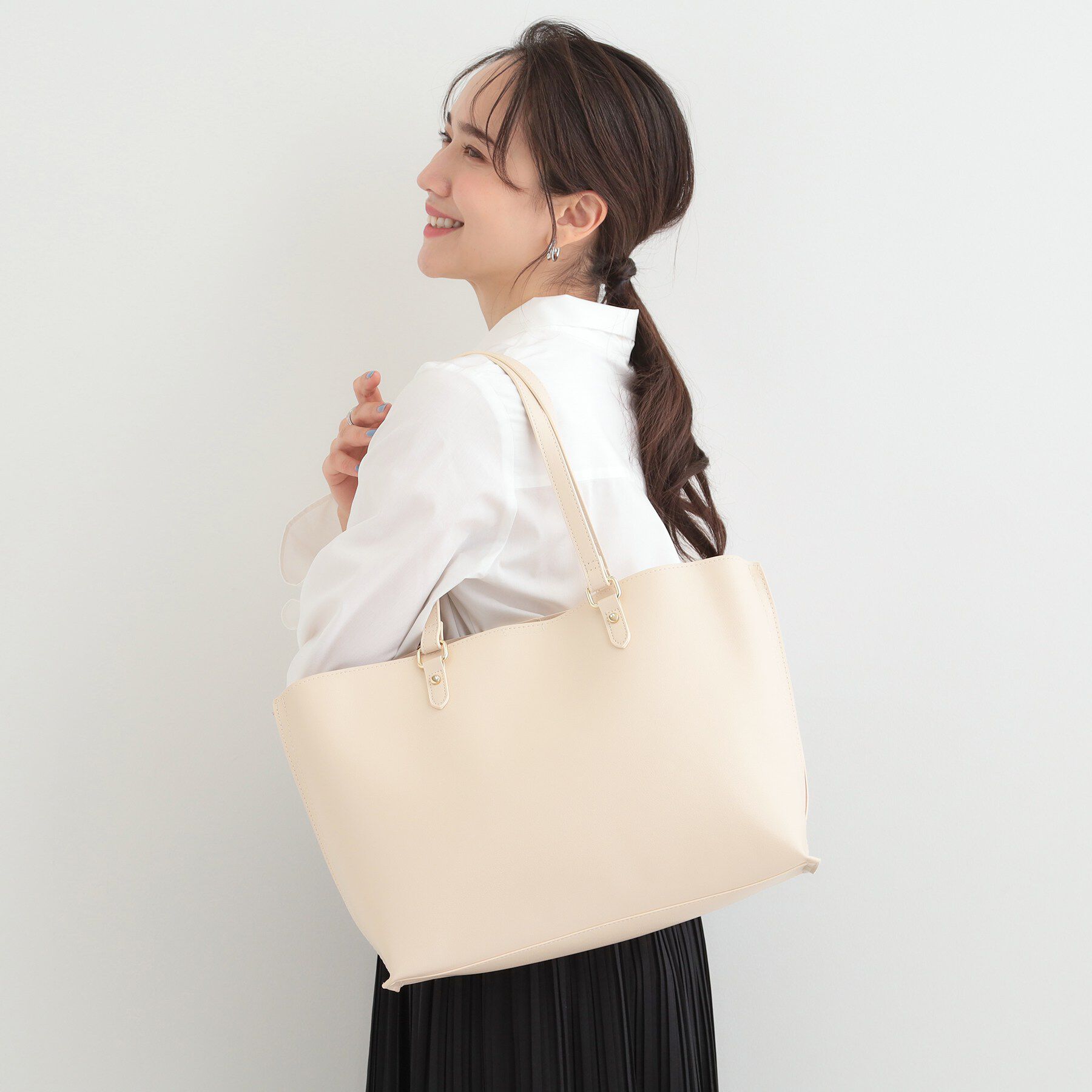SHOO･LA･RUE「【A4】サイド配色トートバッグ」|トートバッグ|アイボリー(004)