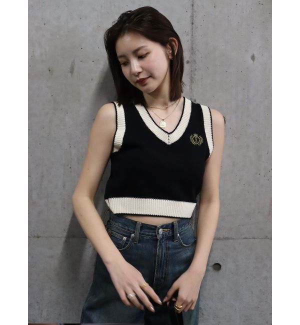 EVRIS「エンブレムクロップドニットベスト」|ベスト・ジレ|