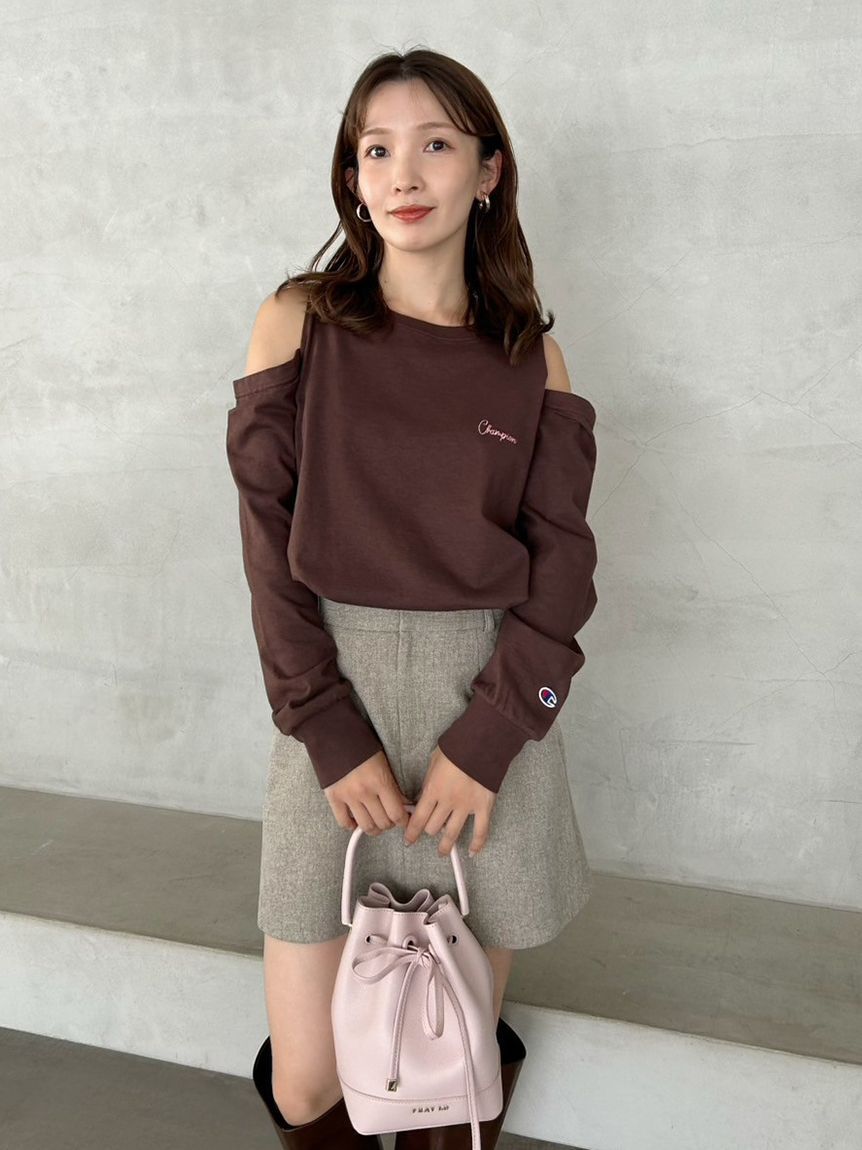 FRAY I.D「【FRAY I.D｜Champion】オフショルロングTシャツ」|Tシャツ・カットソー|