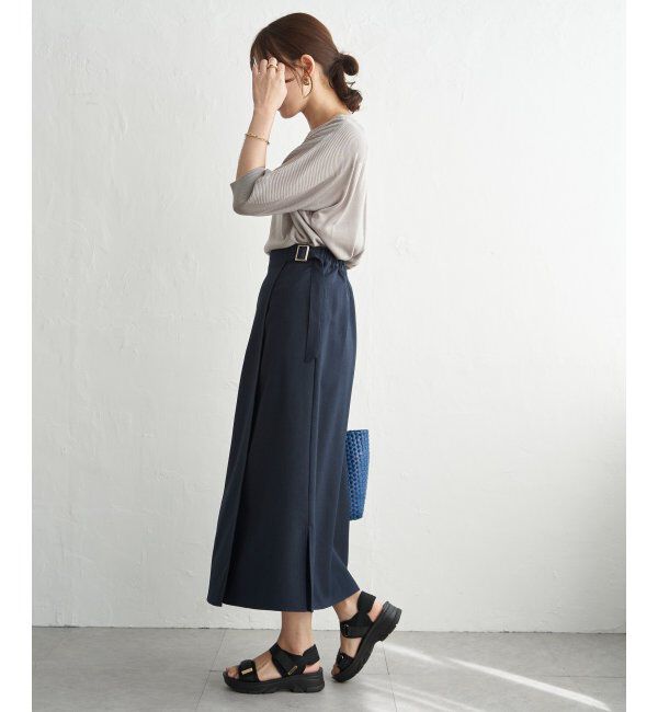 IKKA LOUNGE「バックル付きラップ風スカート」|スカート|