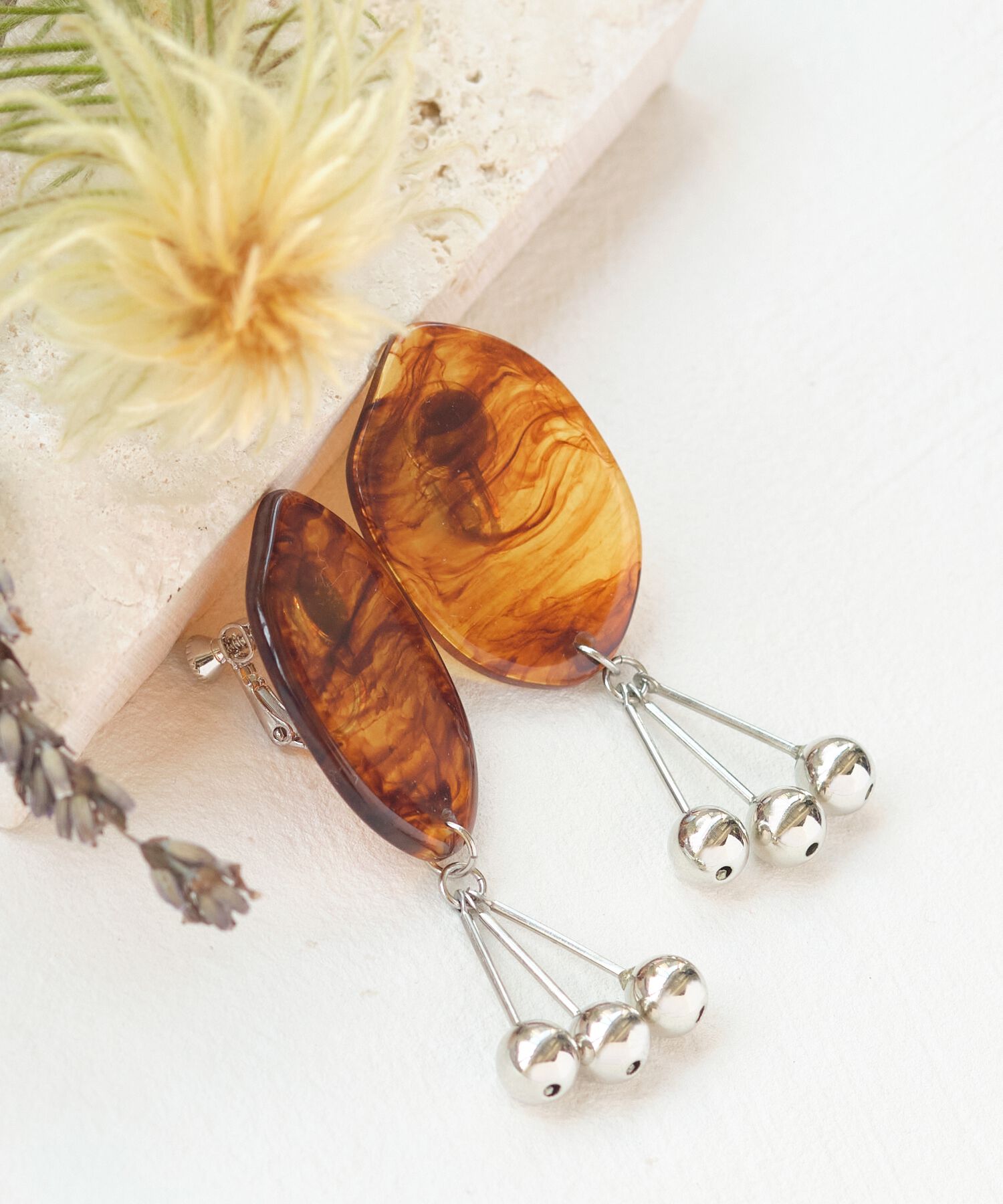 Phoebe+「【sfy】slice drop　イヤリング　ブラウン」|イヤリング|