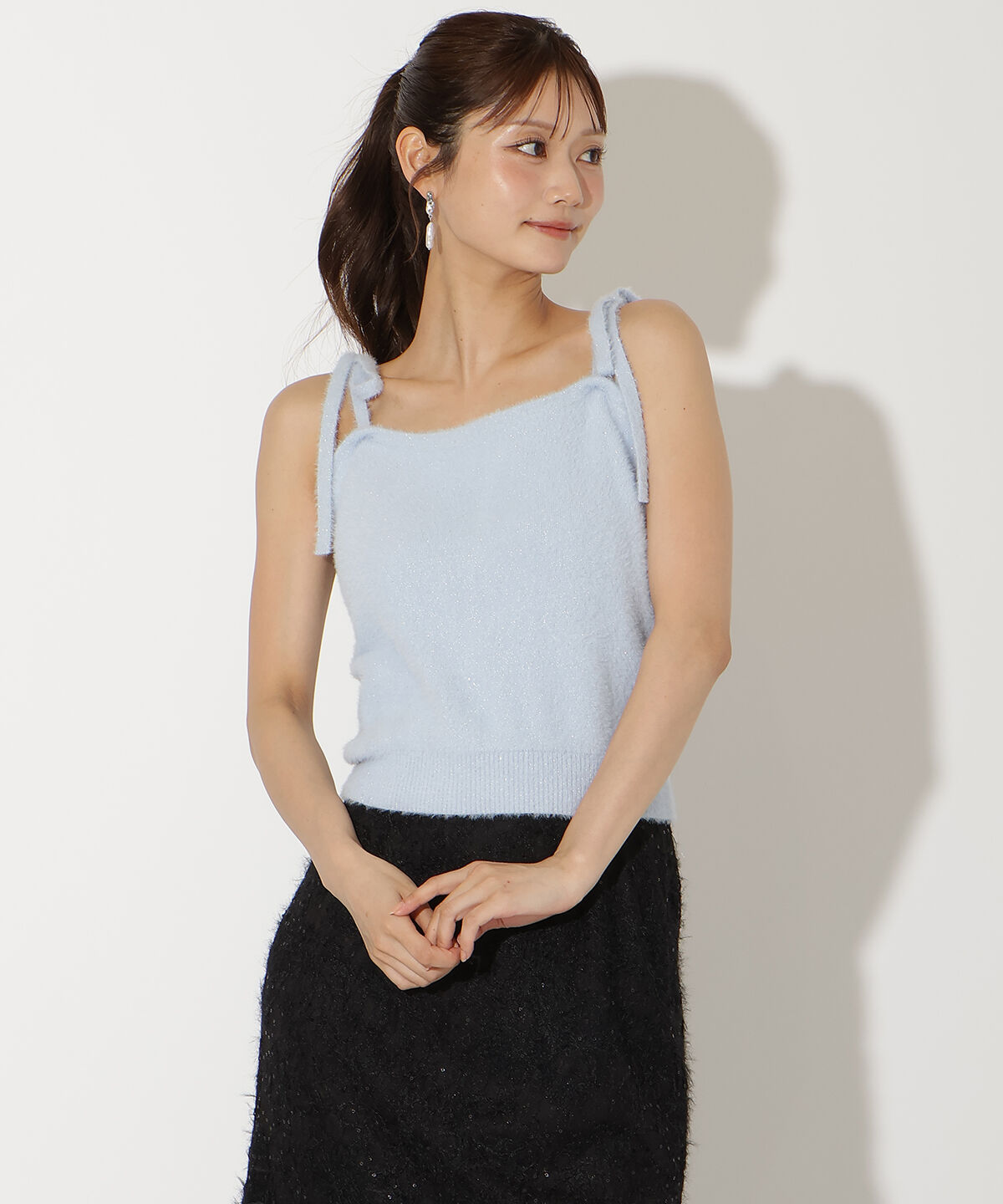 アンドクチュール「ラメフェザーショルダーリボンアンサンブル」|カーディガン|