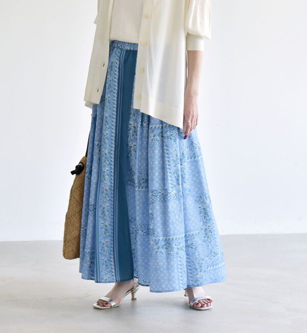 quaranciel「quaranciel:〈洗濯機可能〉フラワー スカーフ プリント ギャザー フレア スカート」|スカート|ライトブルー