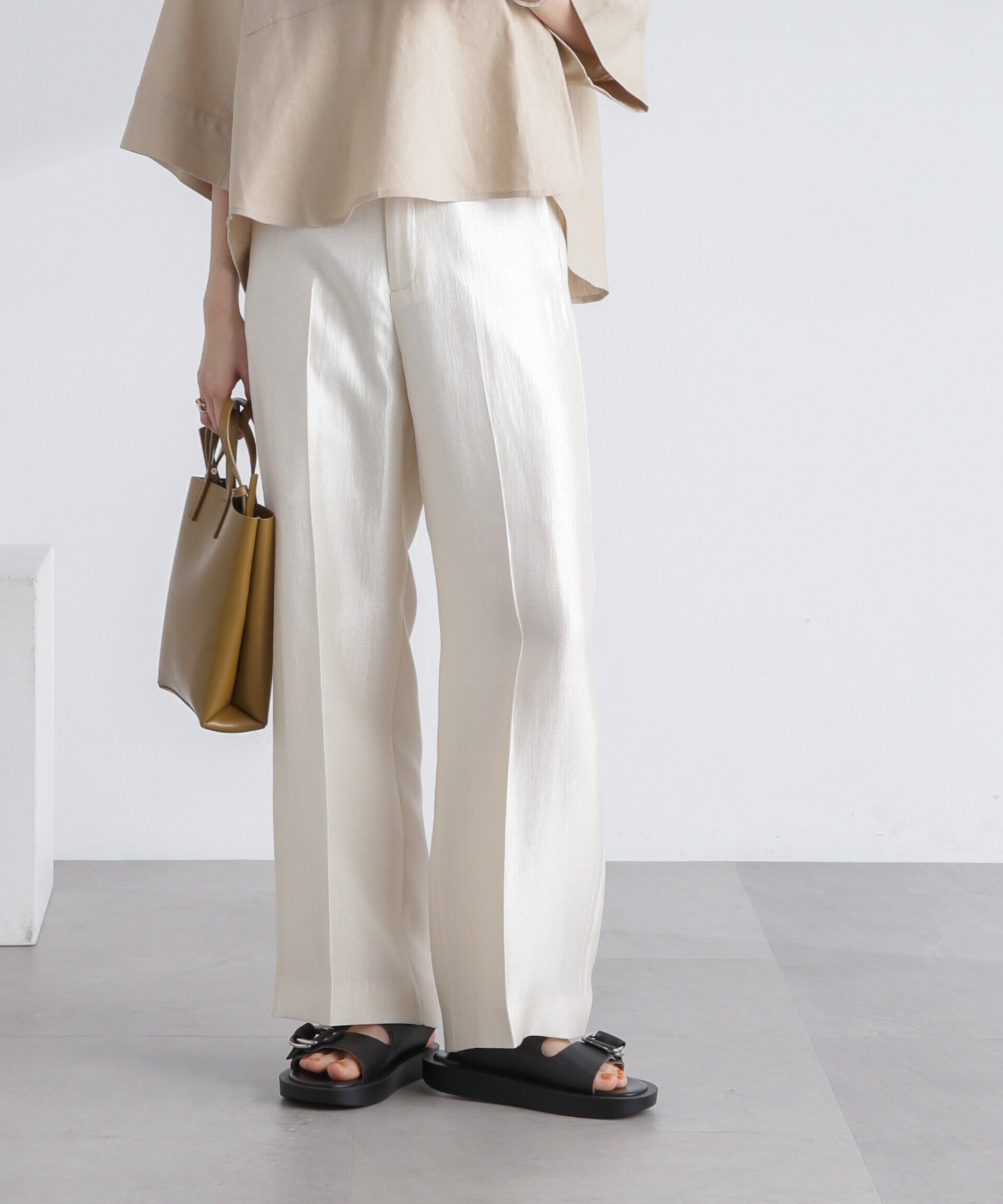 nano･universe「<追加生産>シャイニーサテンイージーパンツ」|チノ|