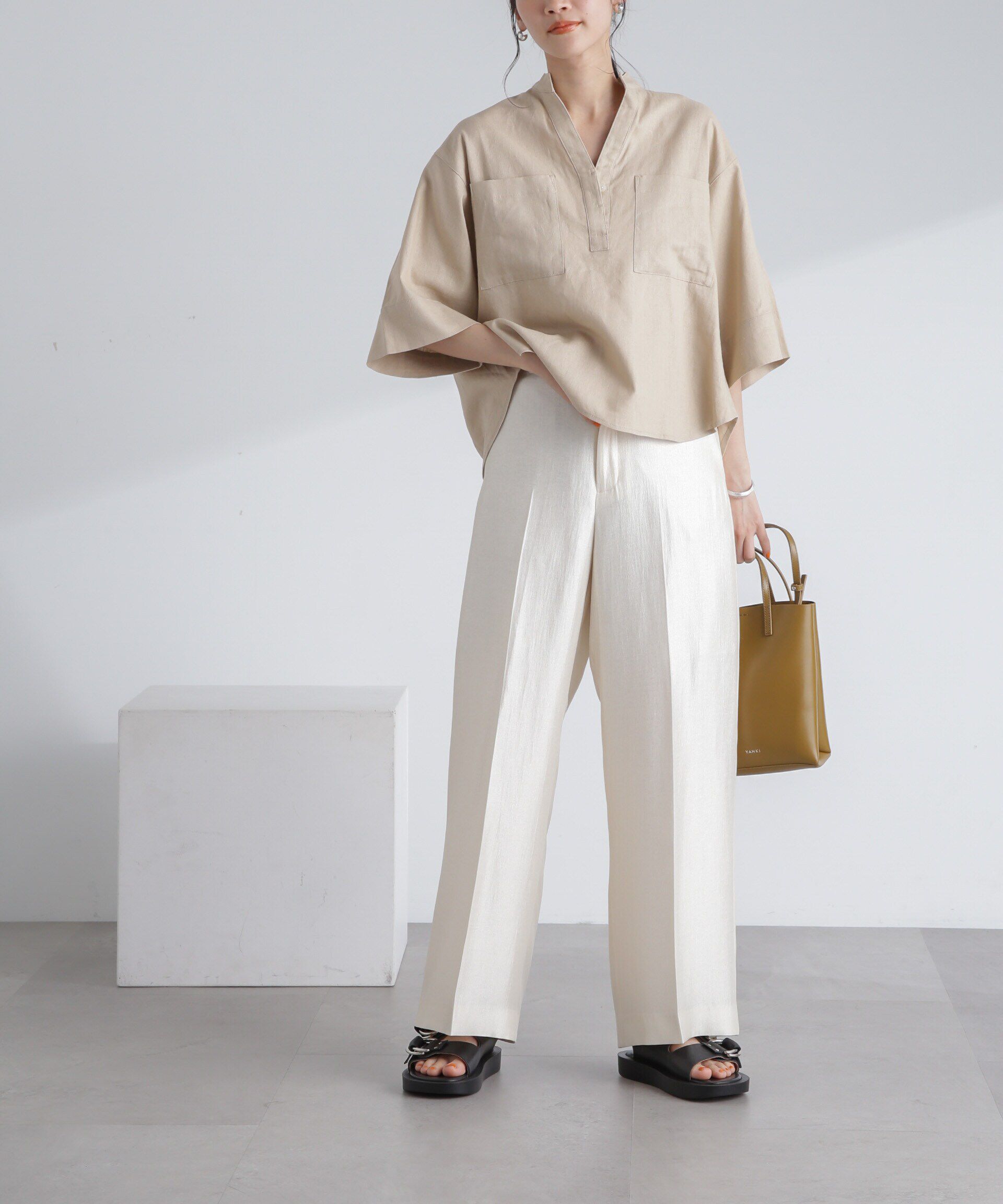 nano･universe「<追加生産>シャイニーサテンイージーパンツ」|チノ|