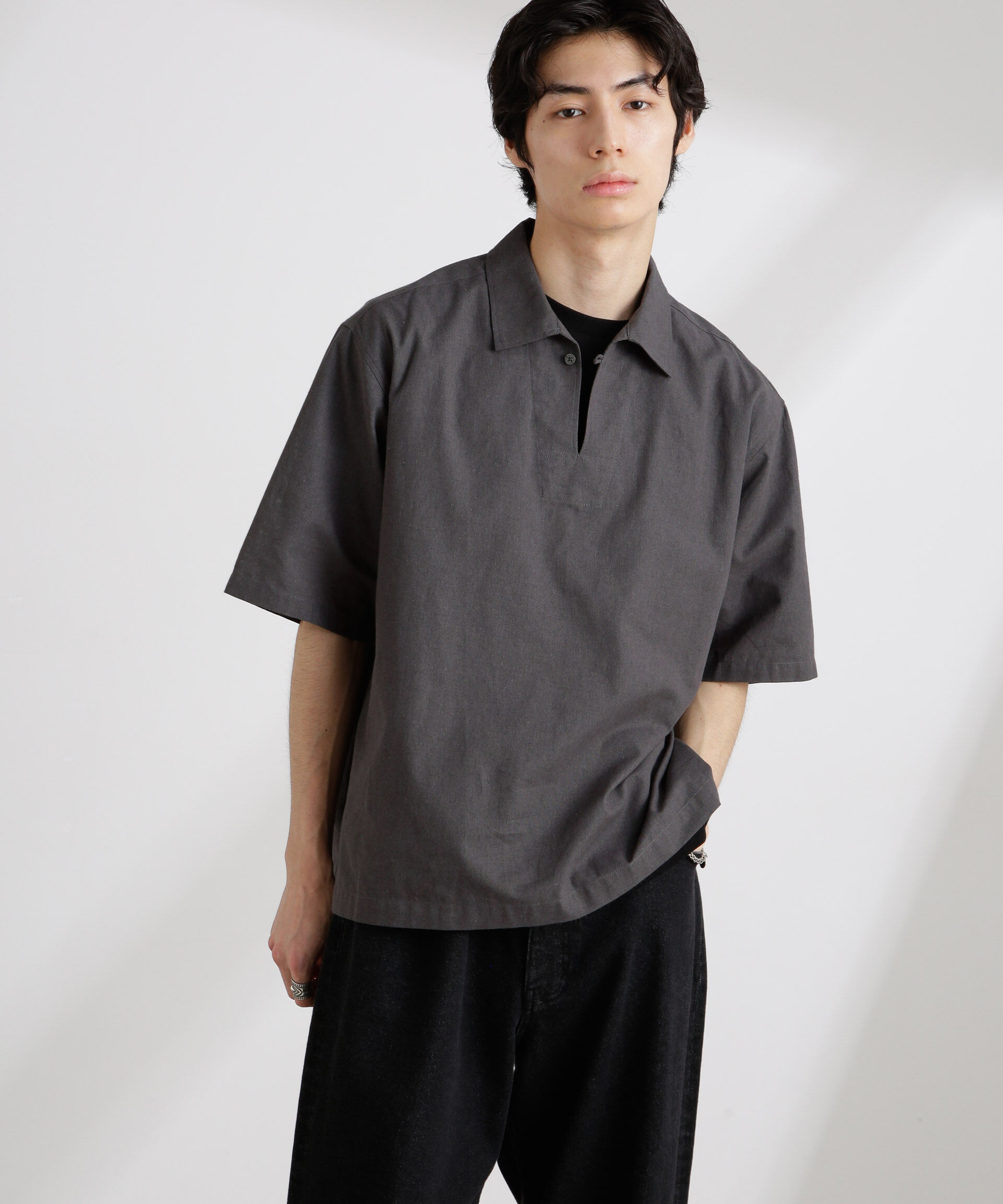 nano･universe「クールマックスリネンスキッパー」|シャツ・ブラウス|チャコール3