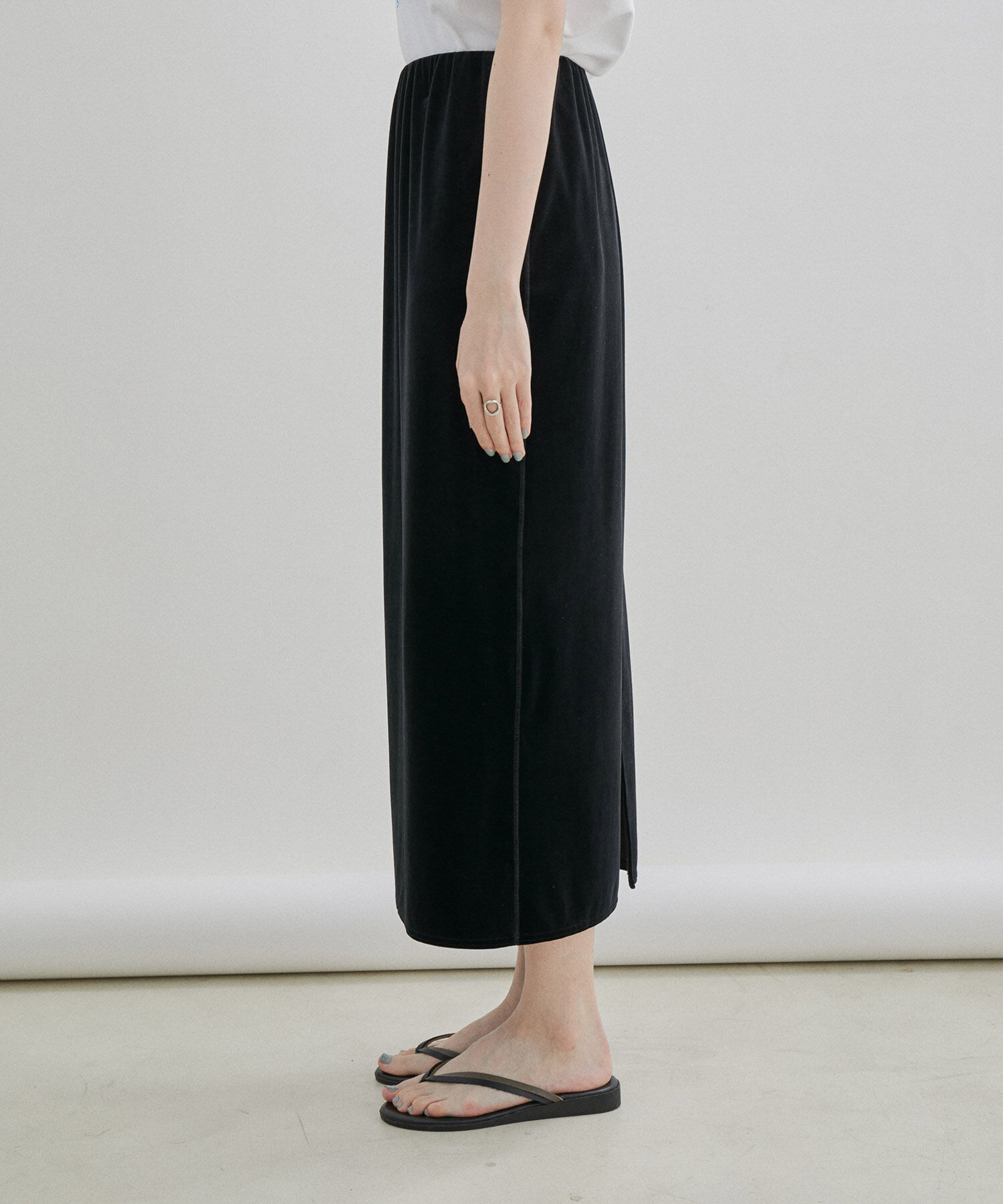 SALON adam et rope'「ベロアロングスリットタイトスカート【セットアップ対応・洗える】」|スカート|