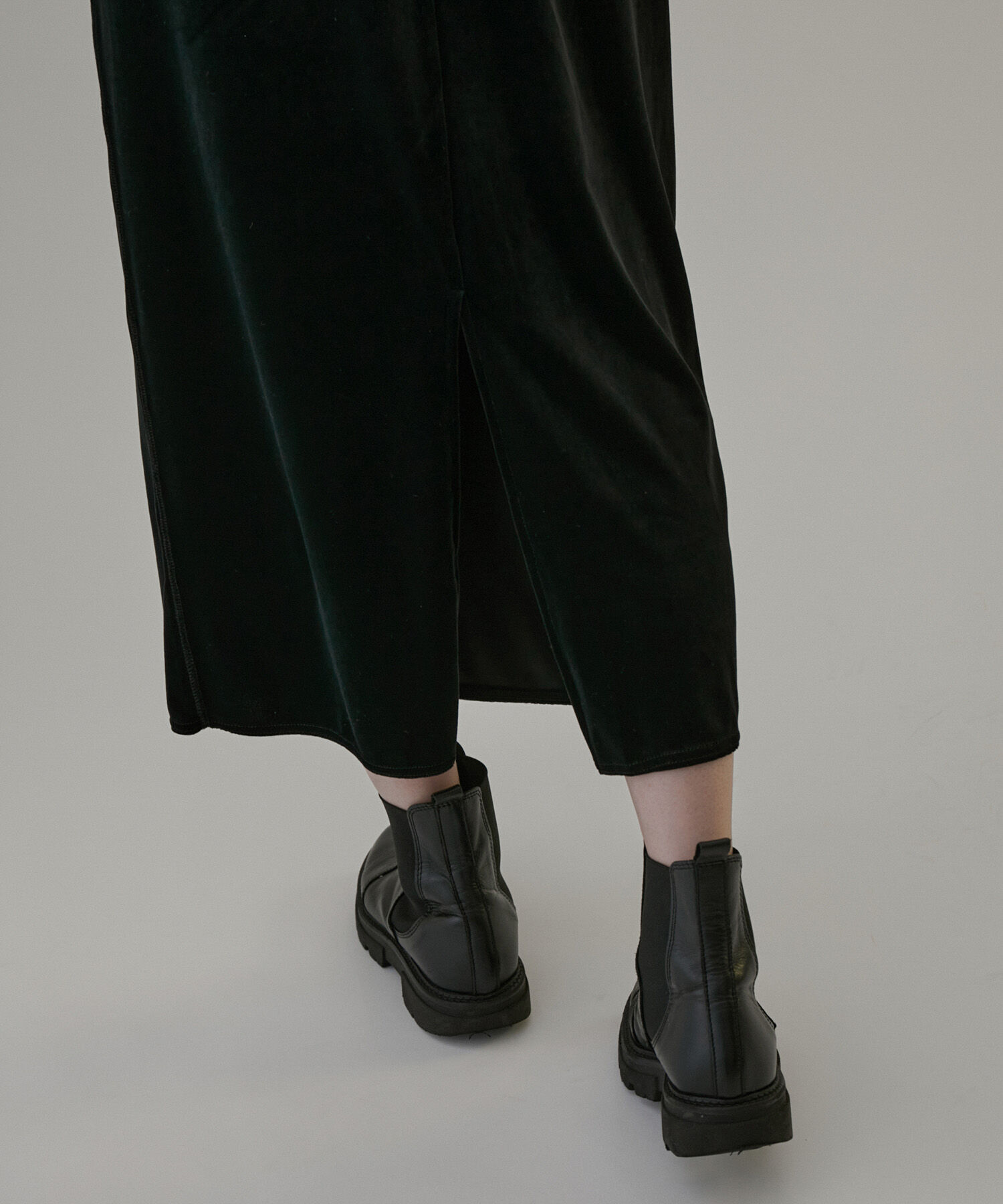 SALON adam et rope'「ベロアロングスリットタイトスカート【セットアップ対応・洗える】」|スカート|