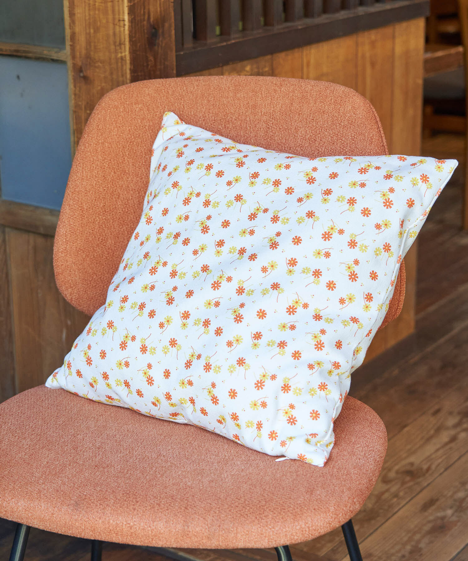 ROPE PICNIC PASSAGE「アデリアレトロ&times;ROPE' PICNIC/レトロ柄クッション」|クッション・クッションカバー|オフホワイト(15)