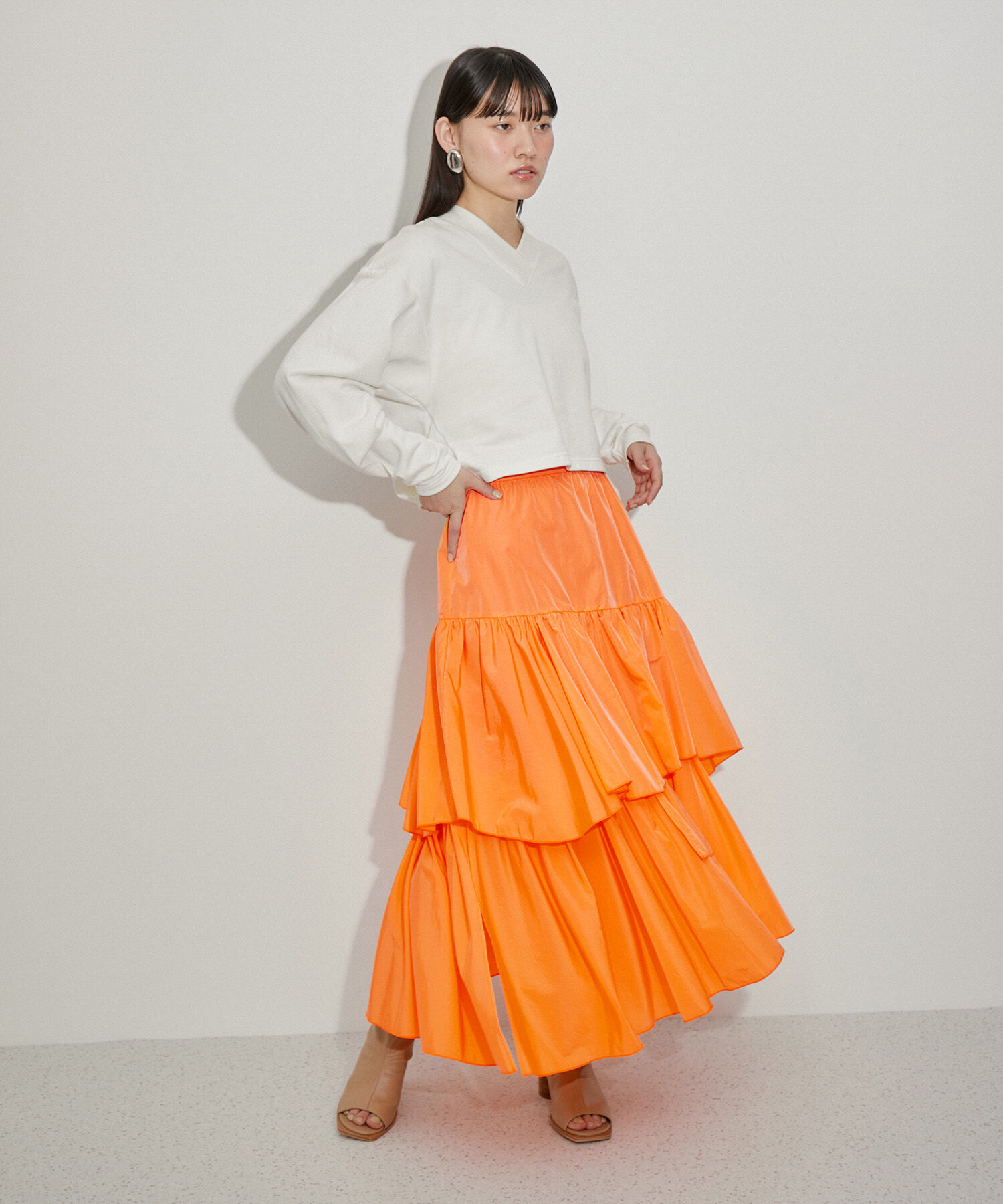 ADAM ET ROPE'「【サステナブル】アシンメトリーティアードスカート」|スカート|オレンジ(70)