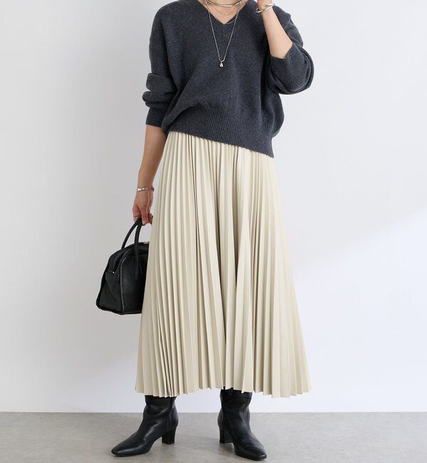 「【リバイバル/ウエストゴムで着やすい】レザーライクプリーツスカート」|スカート|