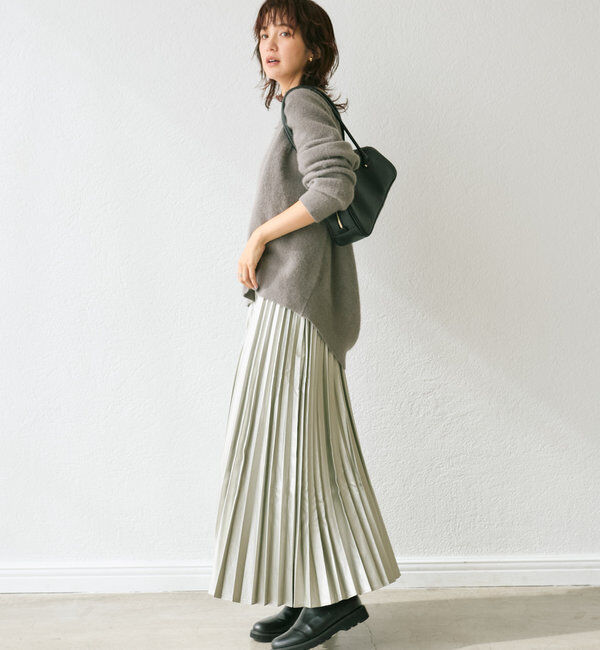  「【リバイバル/ウエストゴムで着やすい】レザーライクプリーツスカート」|スカート|