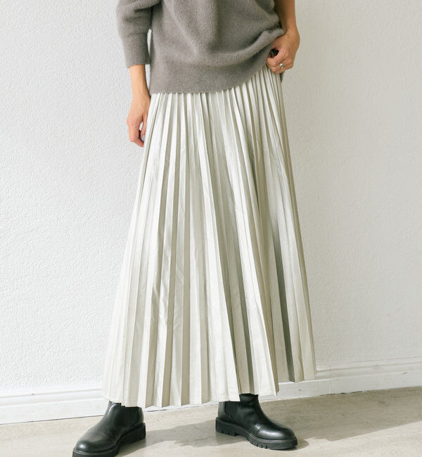  「【リバイバル/ウエストゴムで着やすい】レザーライクプリーツスカート」|スカート|