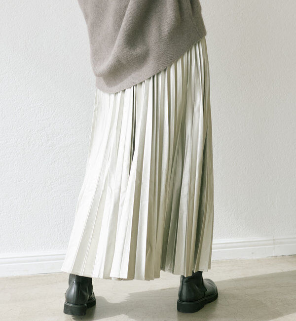  「【リバイバル/ウエストゴムで着やすい】レザーライクプリーツスカート」|スカート|