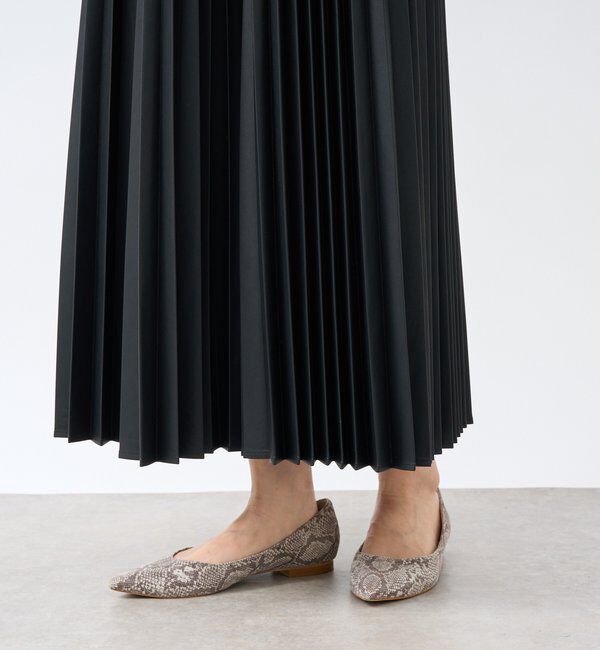  「【リバイバル/ウエストゴムで着やすい】レザーライクプリーツスカート」|スカート|