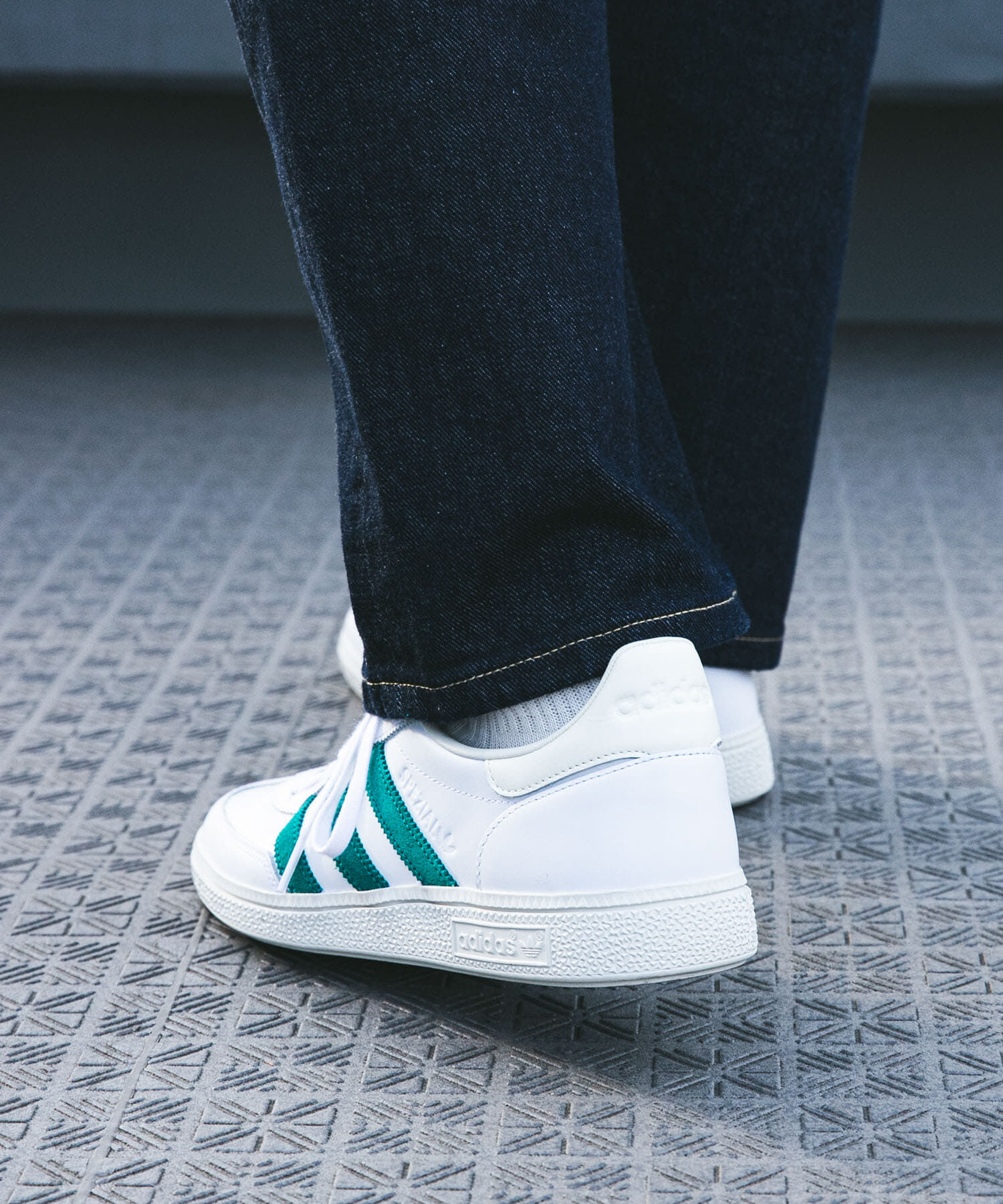 URBAN RESEARCH DOORS「『別注』adidas&times;DOORS　HANDBALL SPEZIAL」|スニーカー|
