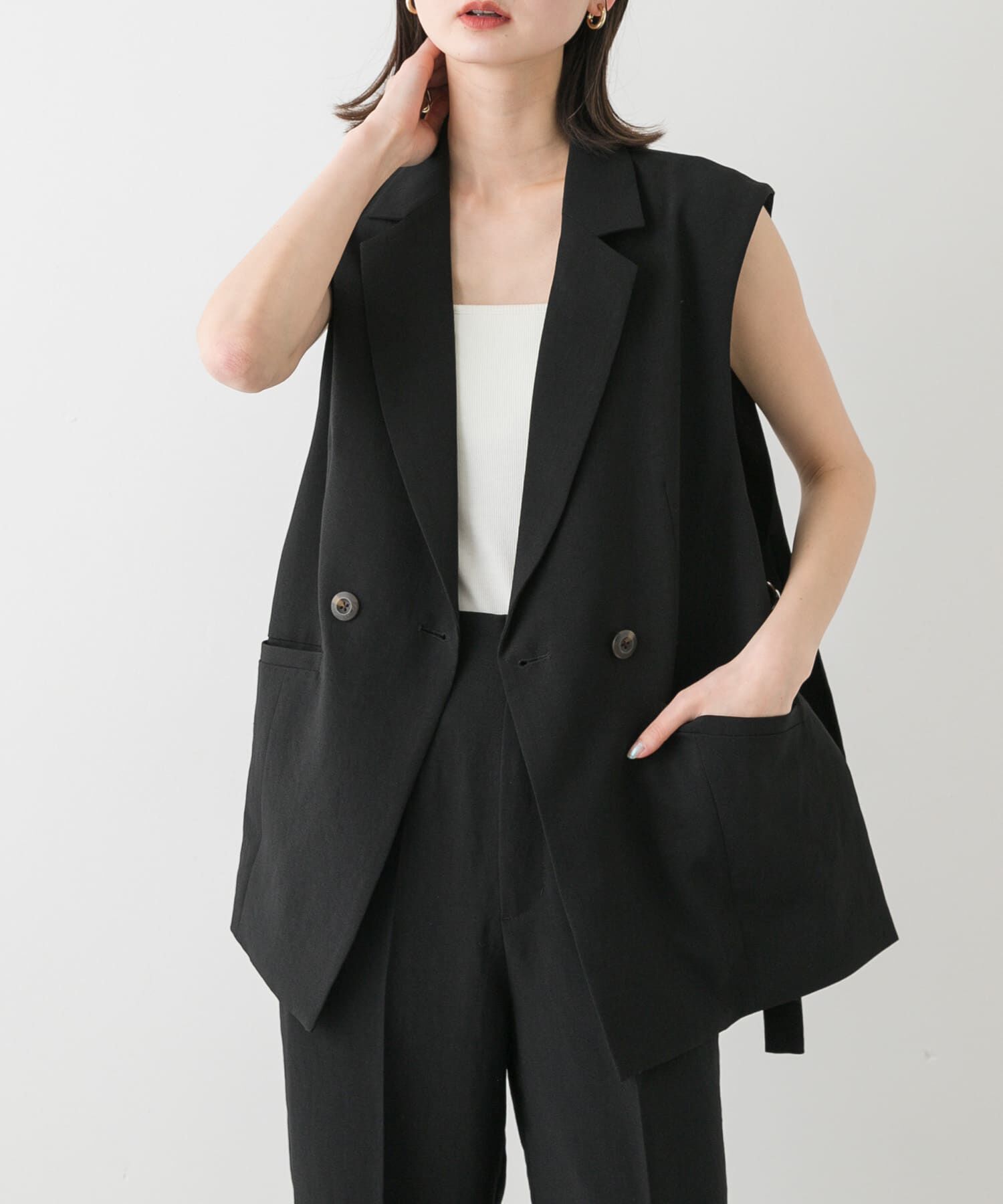 SENSE OF PLACE by URBAN RESEARCH「『UR TECH DRYLUXE』リネンライクサイドベルトジレ」|ベスト・ジレ|ブラック