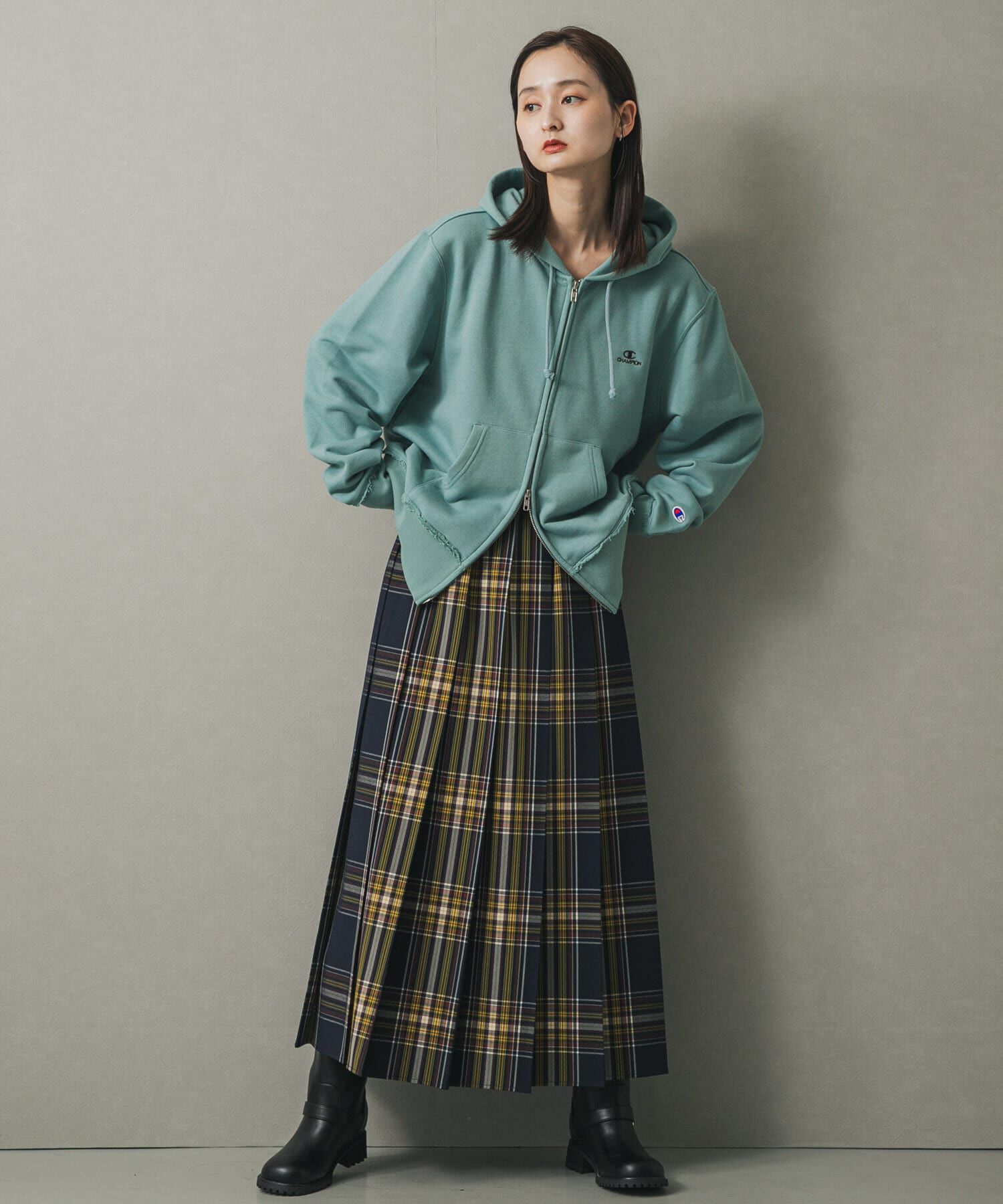 SENSE OF PLACE by URBAN RESEARCH「『別注』Champion&times;SENSE OF PLACE　ジップパーカー」|パーカー|