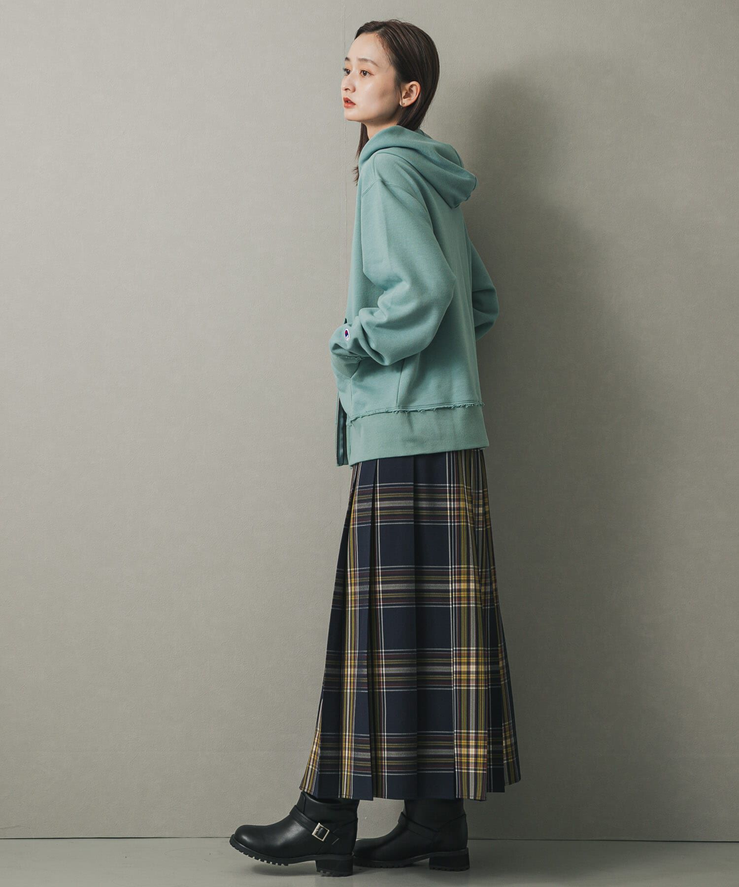 SENSE OF PLACE by URBAN RESEARCH「『別注』Champion&times;SENSE OF PLACE　ジップパーカー」|パーカー|