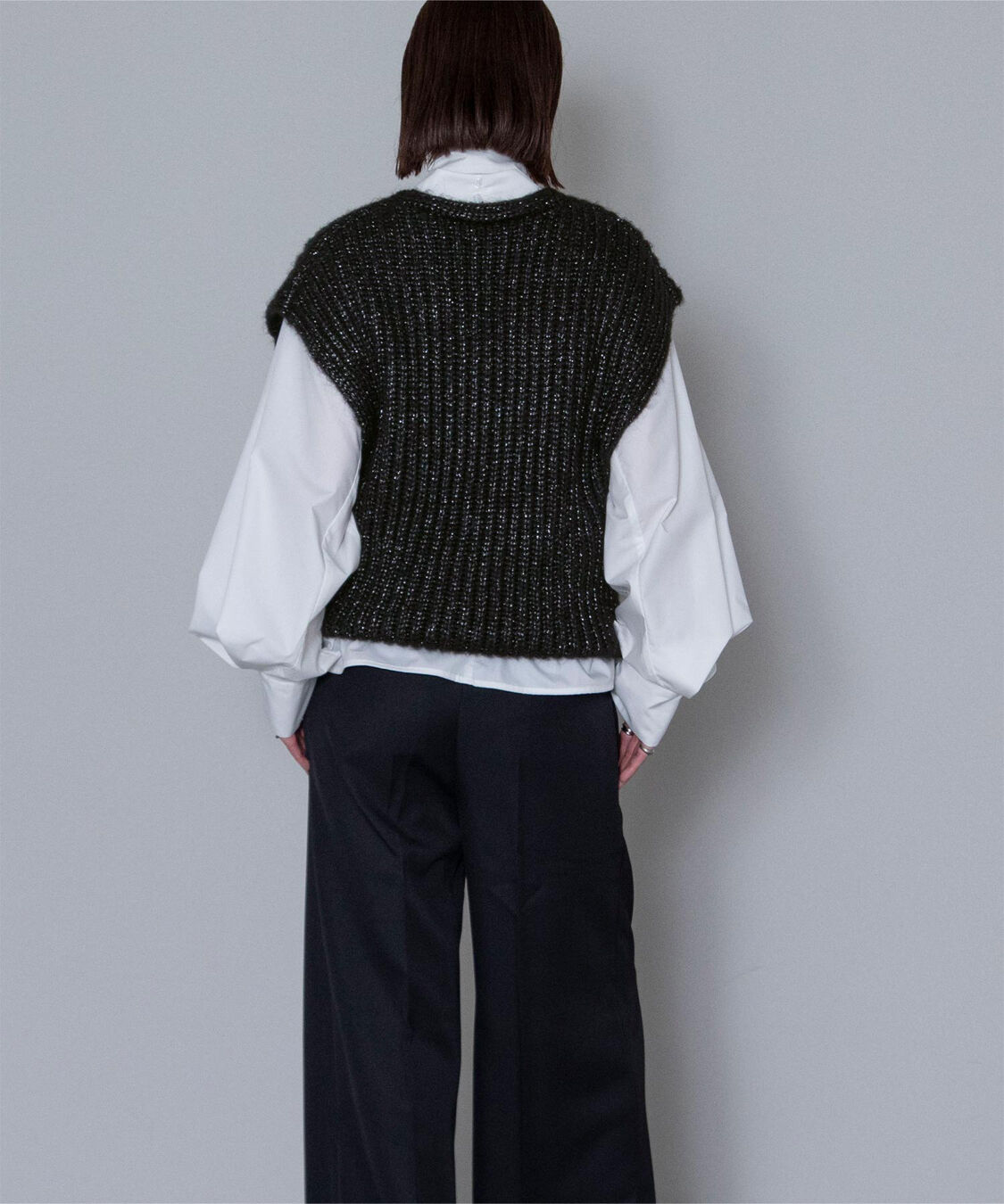 ur's「ラメVネックニットベスト」|ニット・セーター|