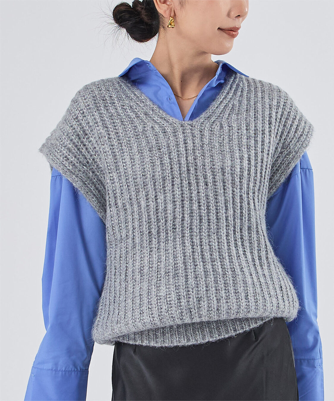 ur's「ラメVネックニットベスト」|ニット・セーター|ライトグレー