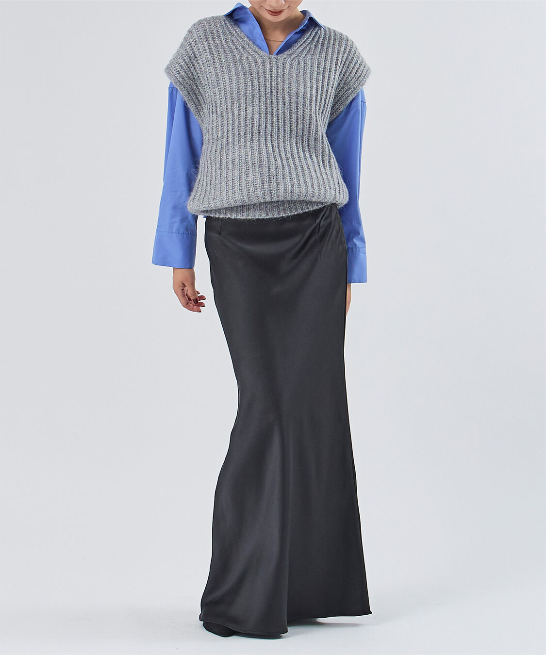 ur's「ラメVネックニットベスト」|ニット・セーター|