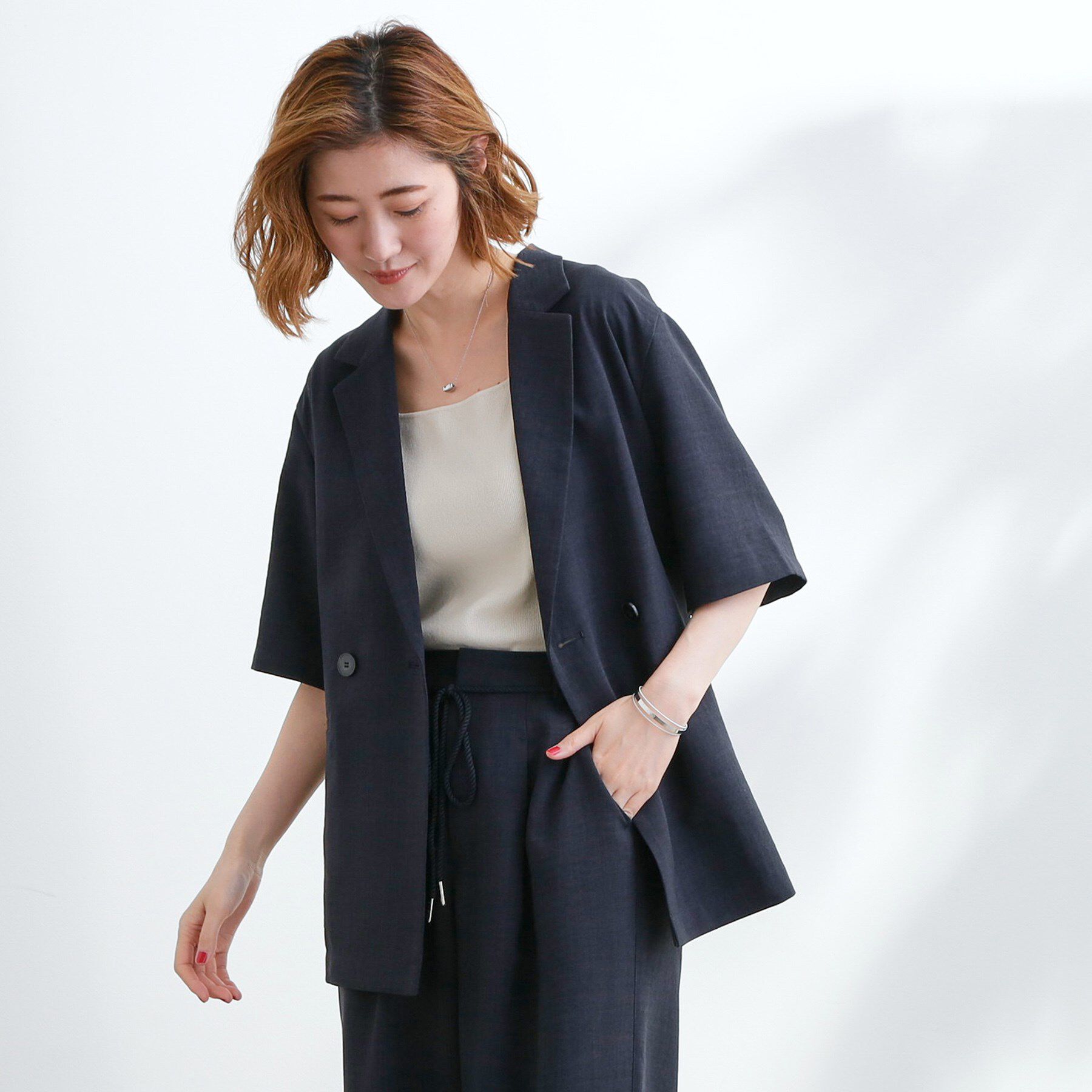 grove「軽やかに羽織れて、きちんと見え ハーフスリーブテーラードジャケット」|テーラードジャケット|ネイビー(094)