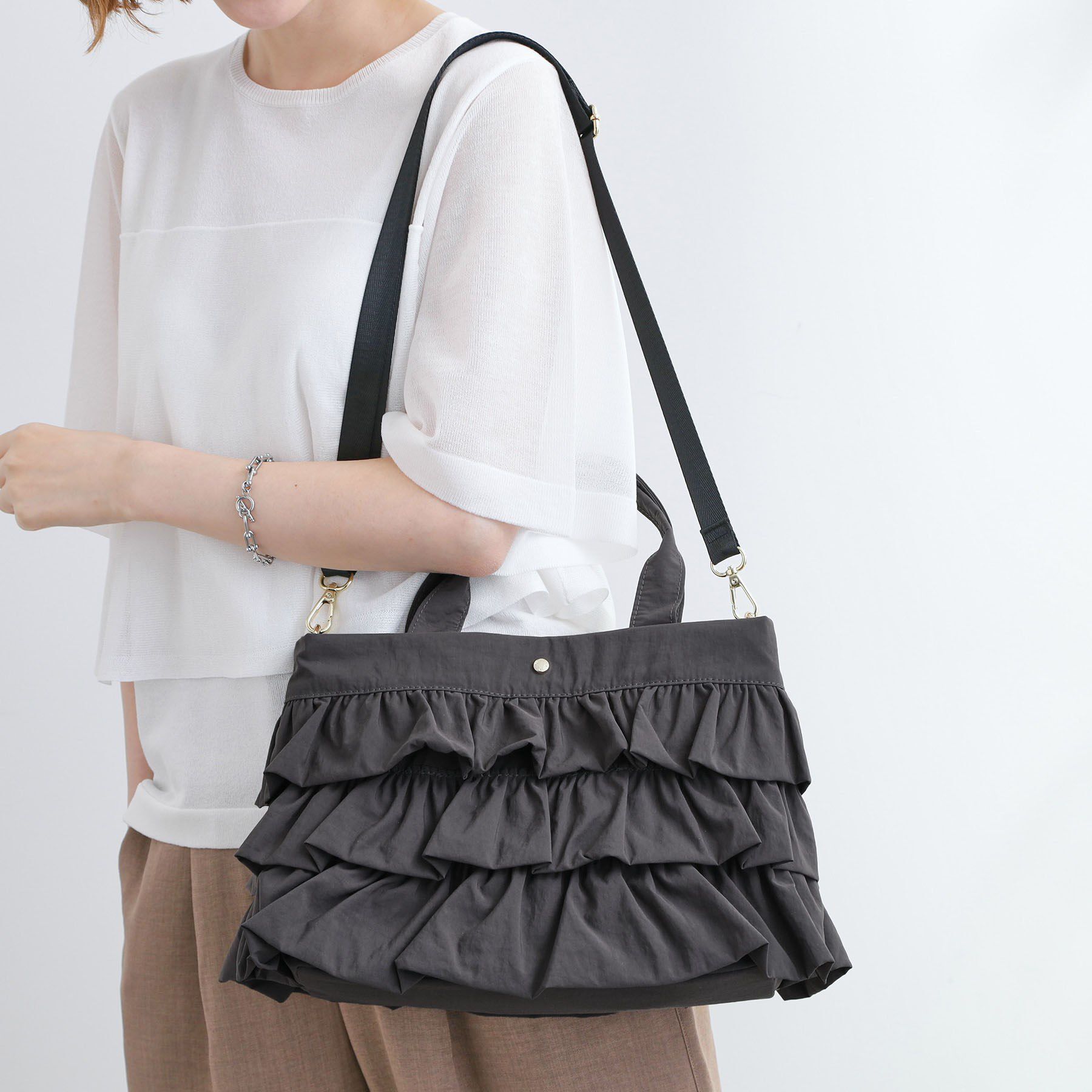 grove「【撥水】ティアード2WAYトート」|トートバッグ|チャコールグレー(0