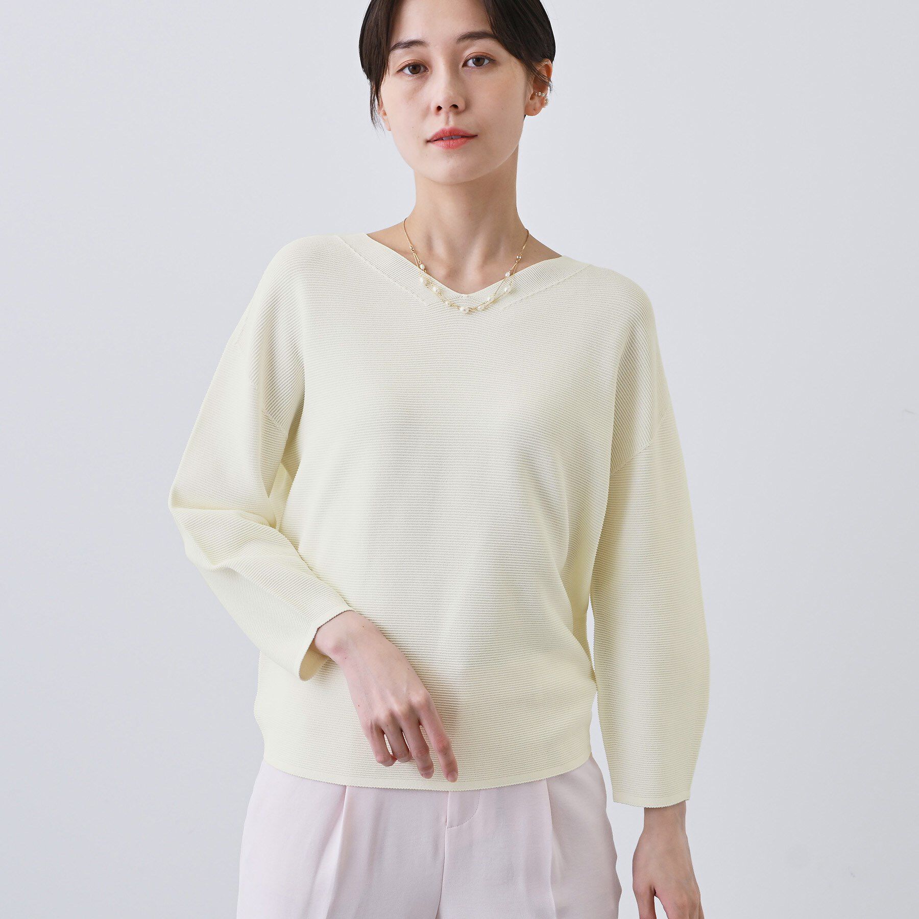 INDIVI「【洗える／無縫製】パフスリーブニット」|ニット・セーター|ホワイト(001)