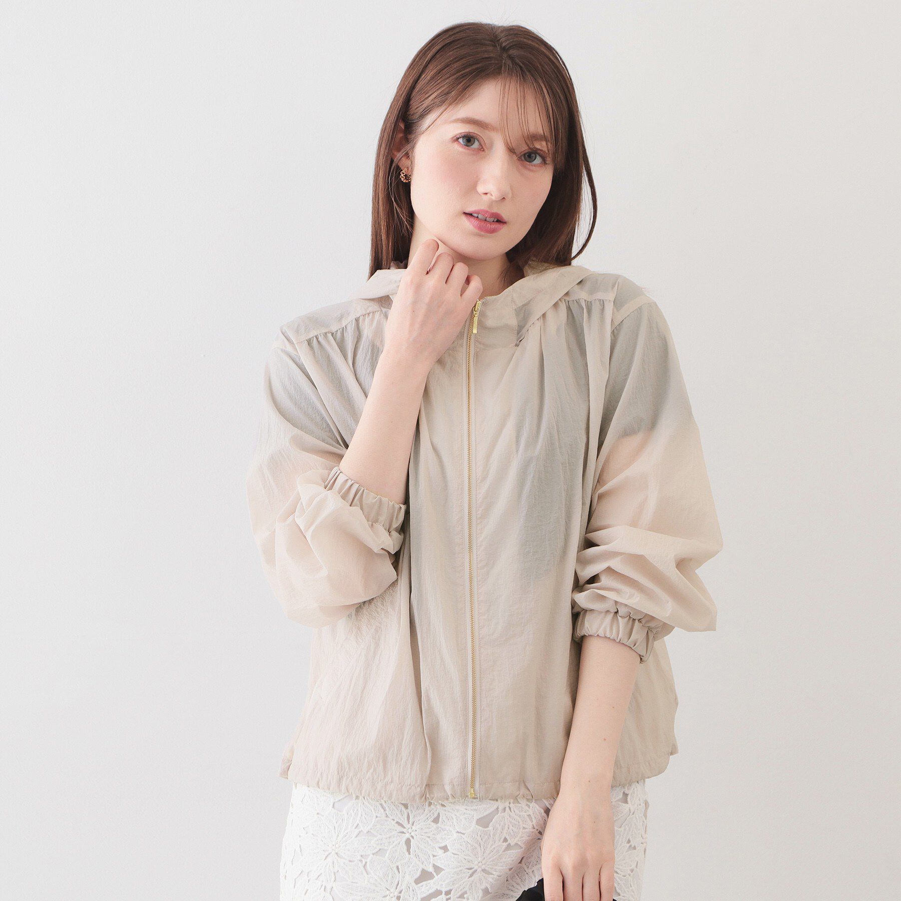 index「シアーフーディーブルゾン【撥水/洗濯機OK/イージーアイロン】」|ブルゾン・スタジャン|グレージュ(050)